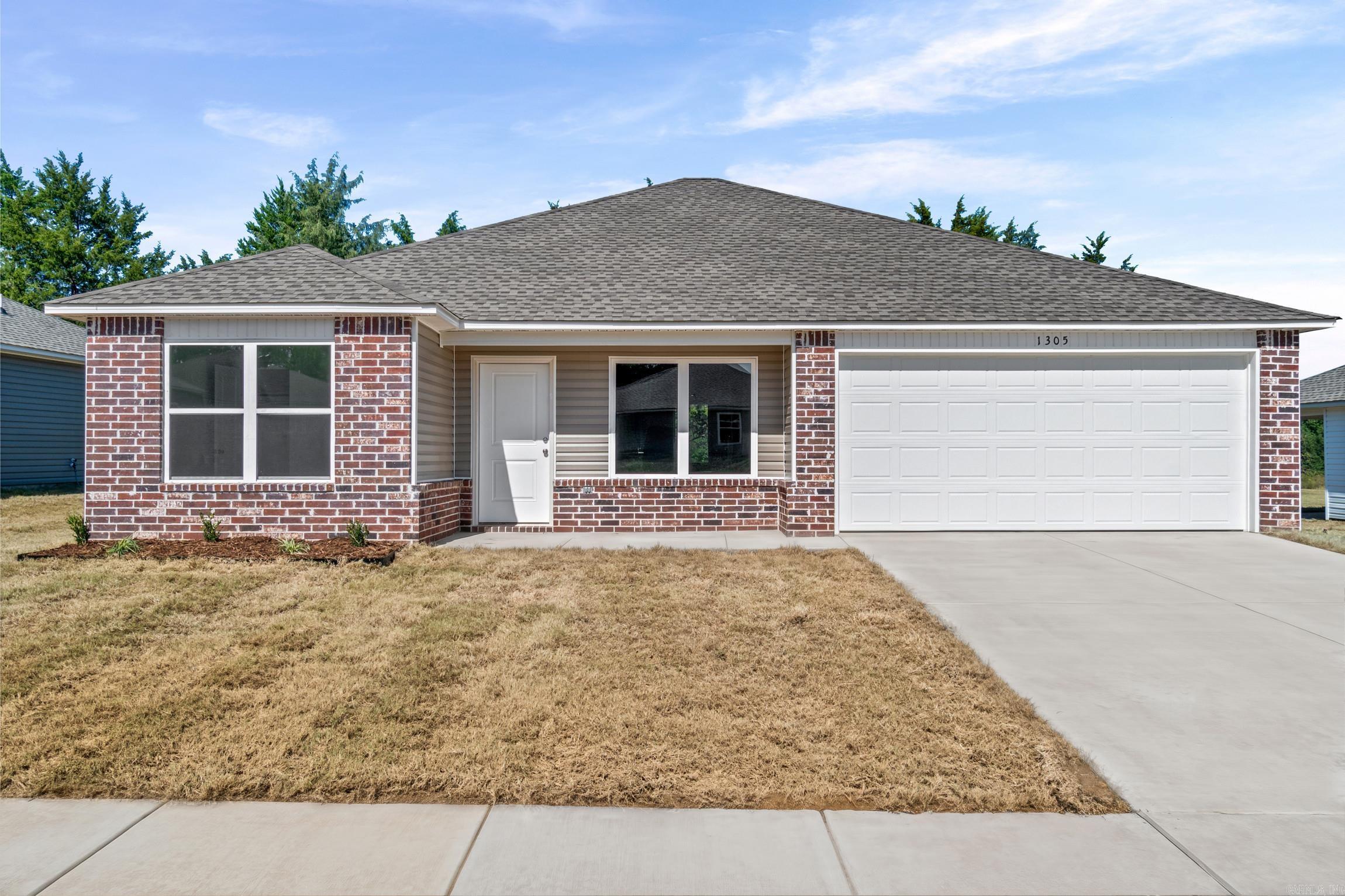 1305 Manor Oaks Boulevard Property Photo 1