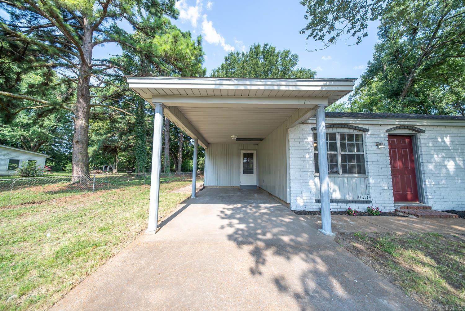 1317 Cindy Lane Property Photo 5