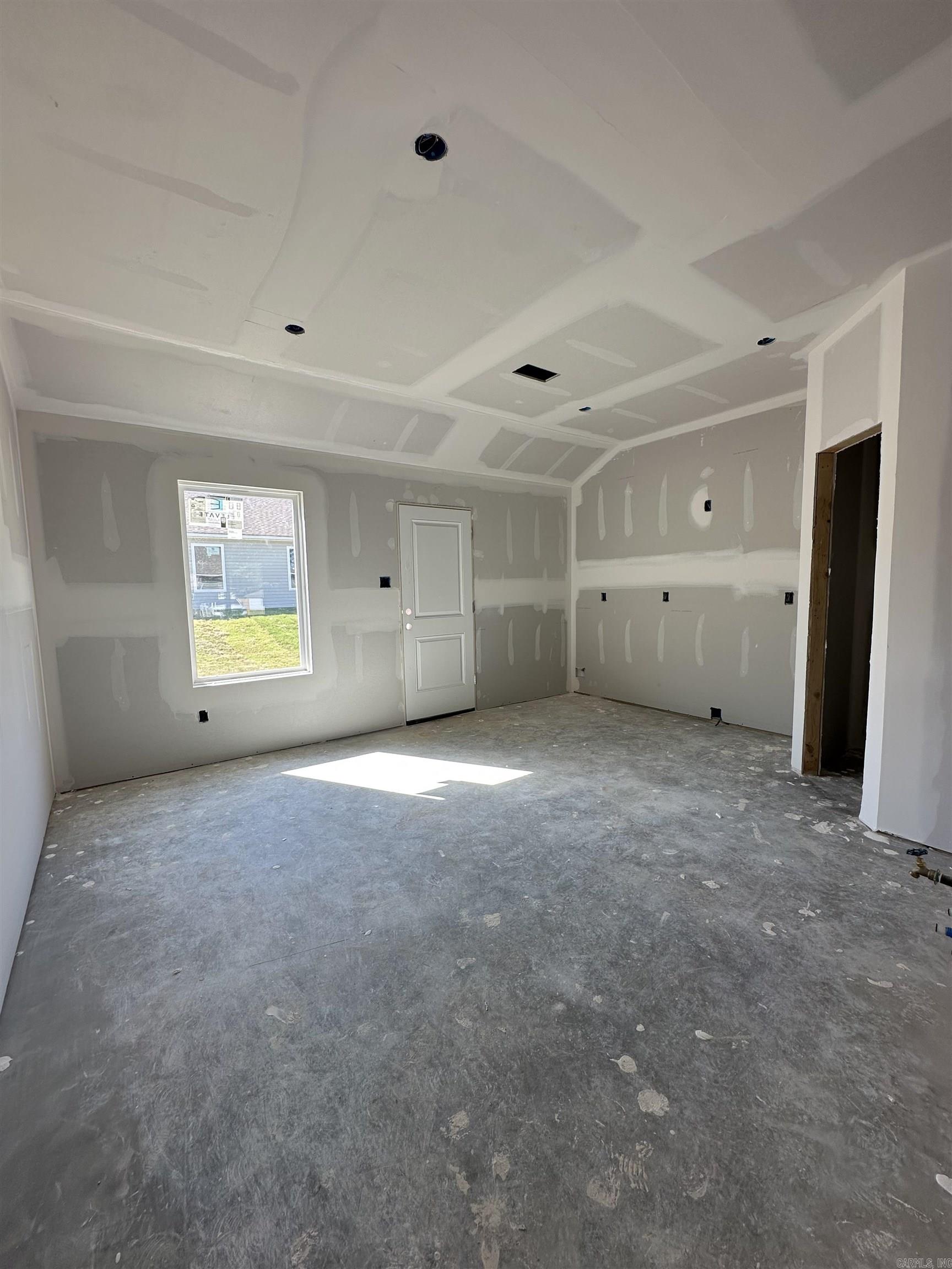 1409 Manor Court Property Photo 7