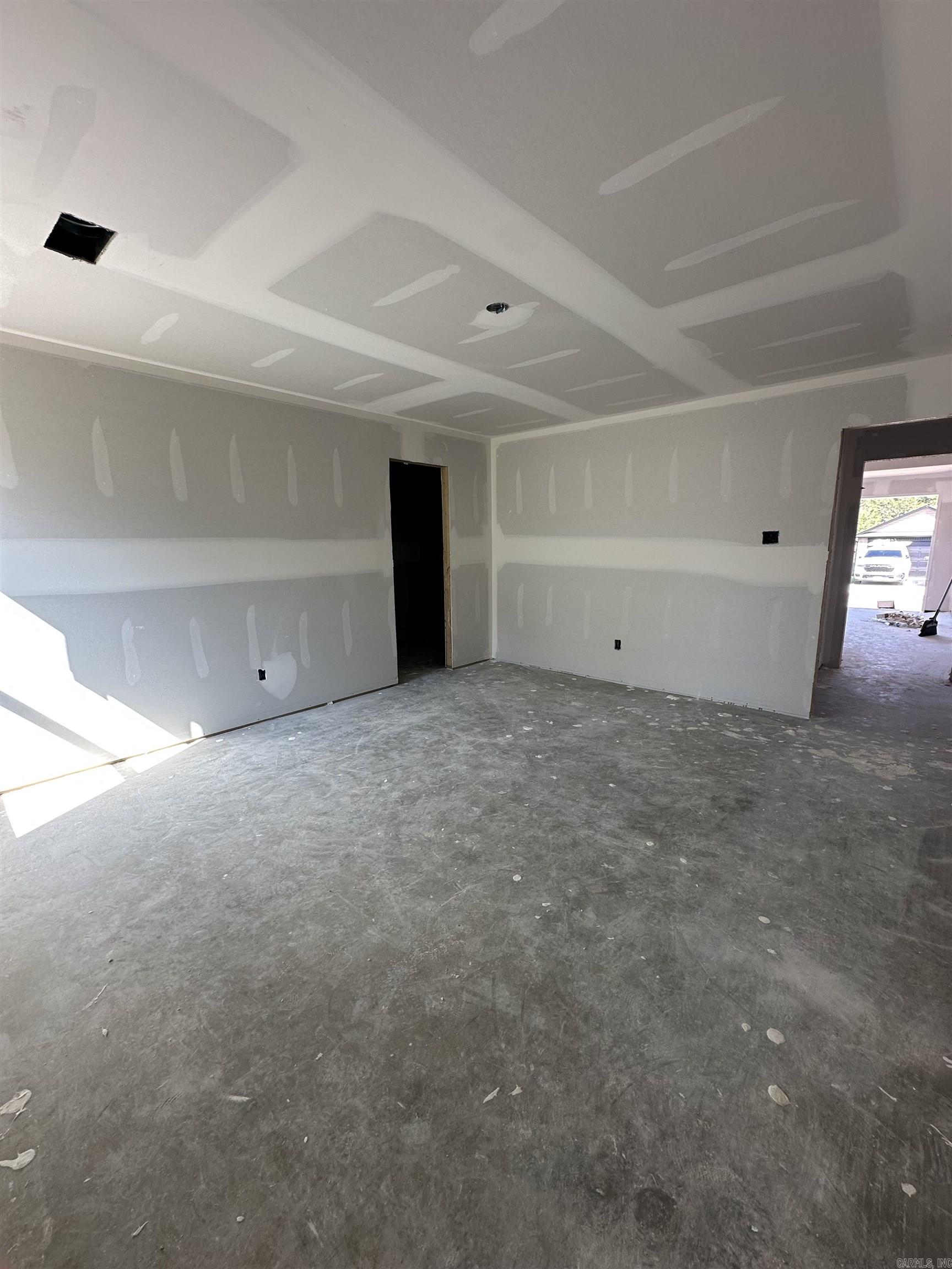 1409 Manor Court Property Photo 9