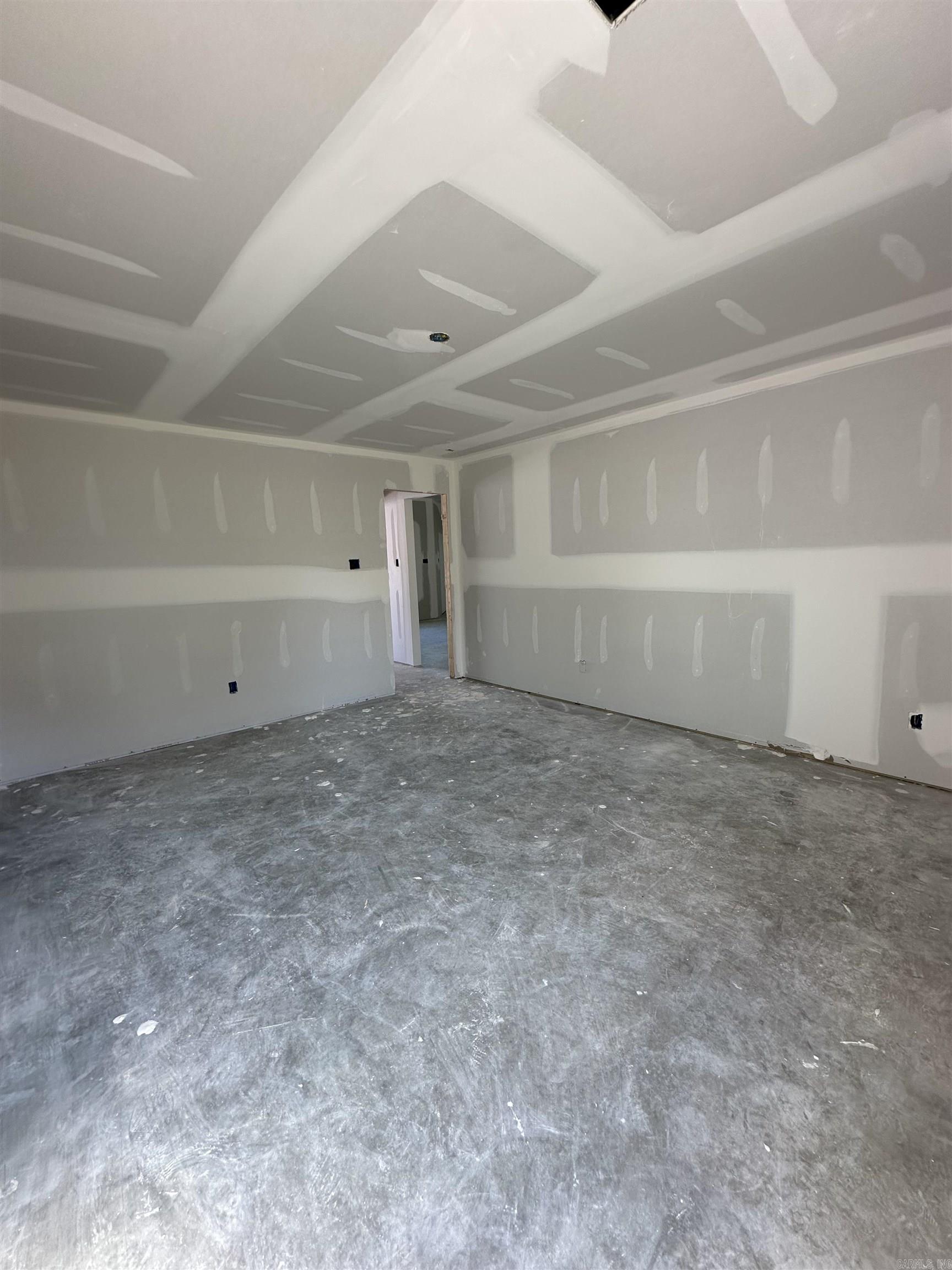 1409 Manor Court Property Photo 11