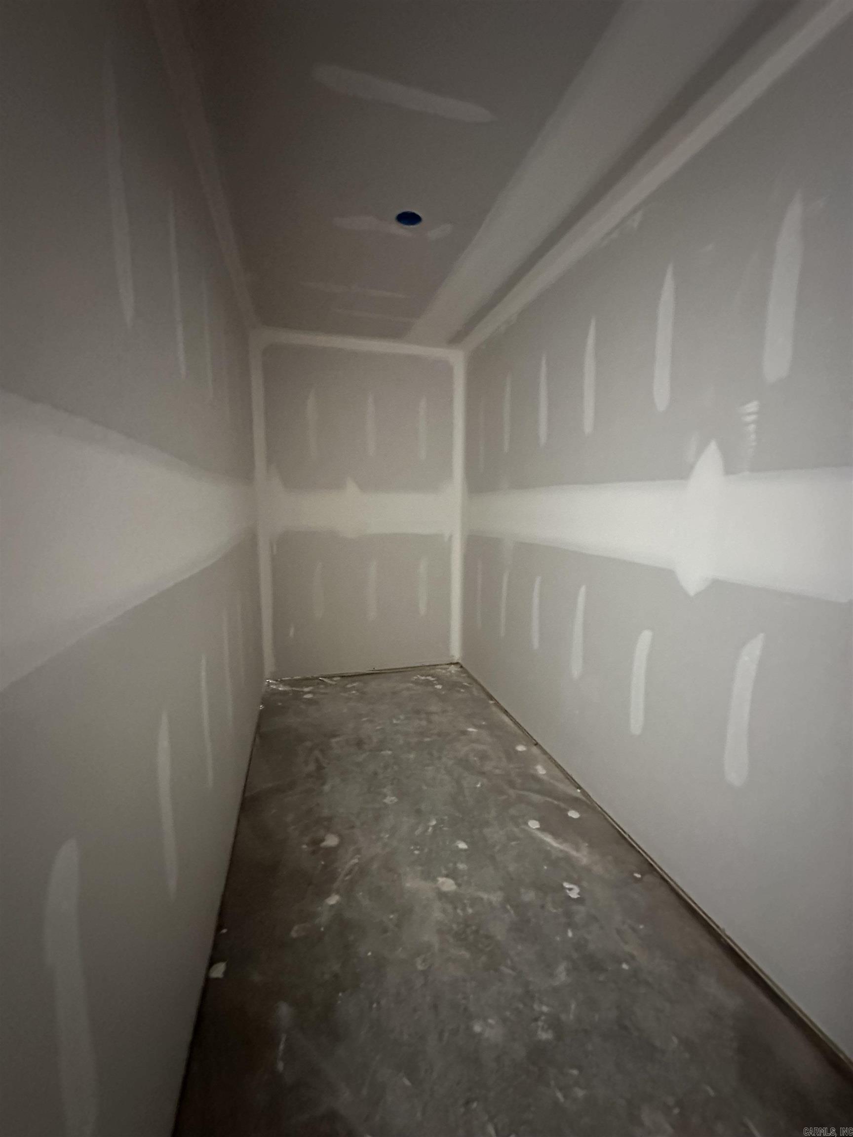 1409 Manor Court Property Photo 12