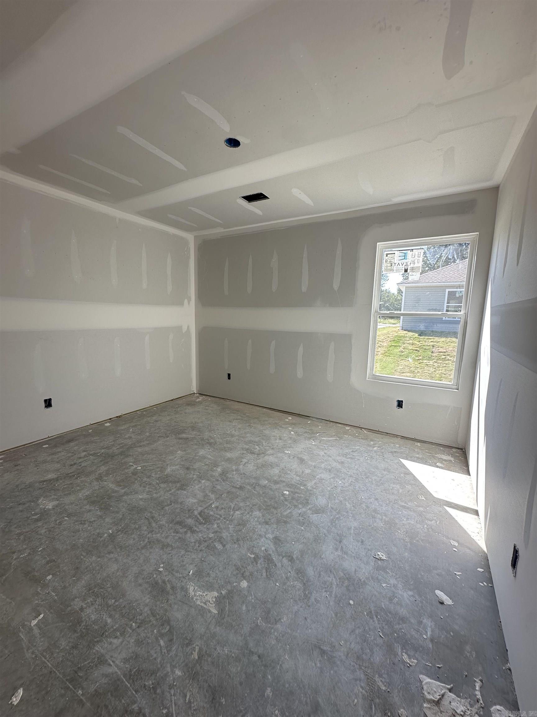 1409 Manor Court Property Photo 15