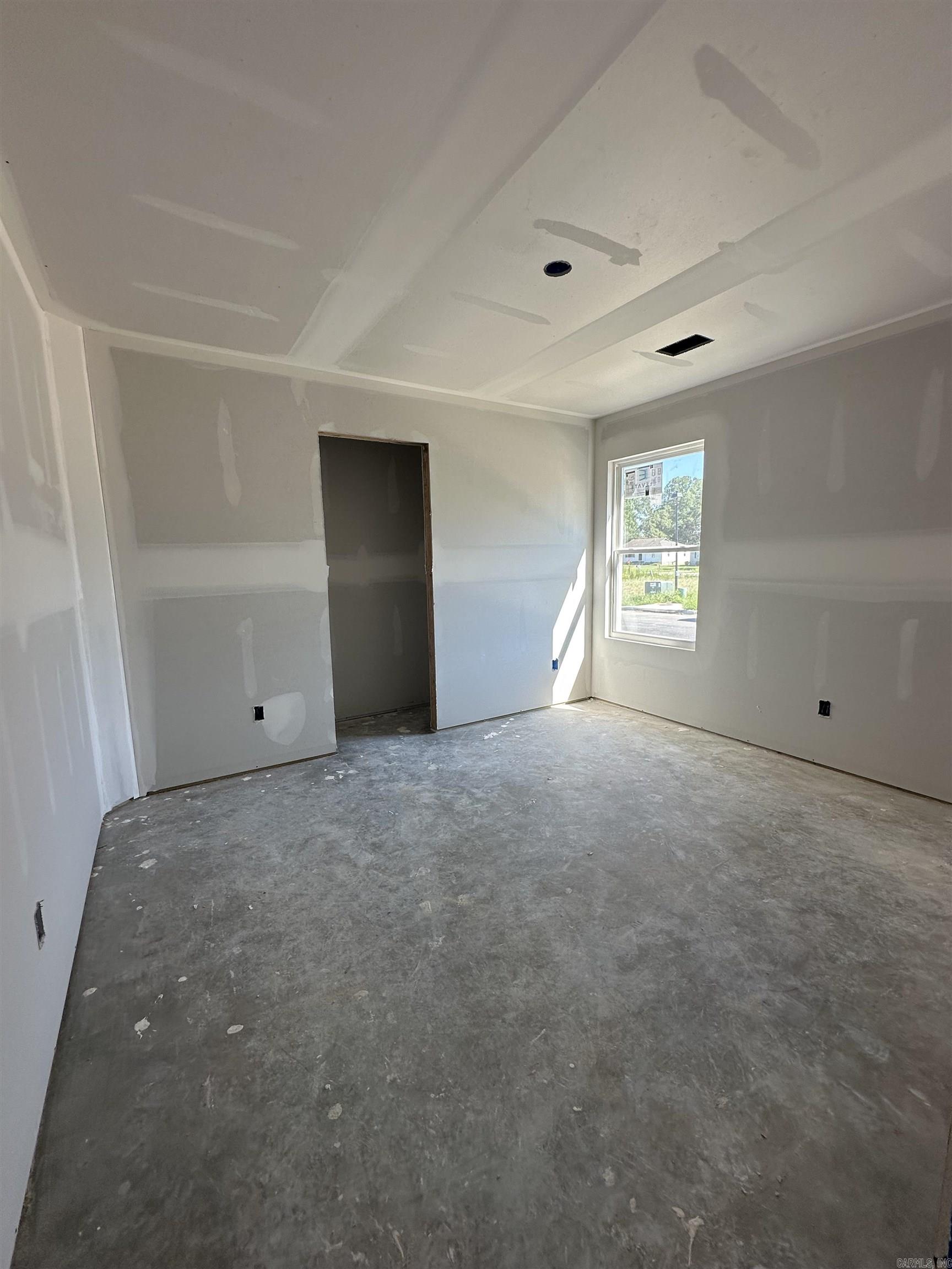 1409 Manor Court Property Photo 17
