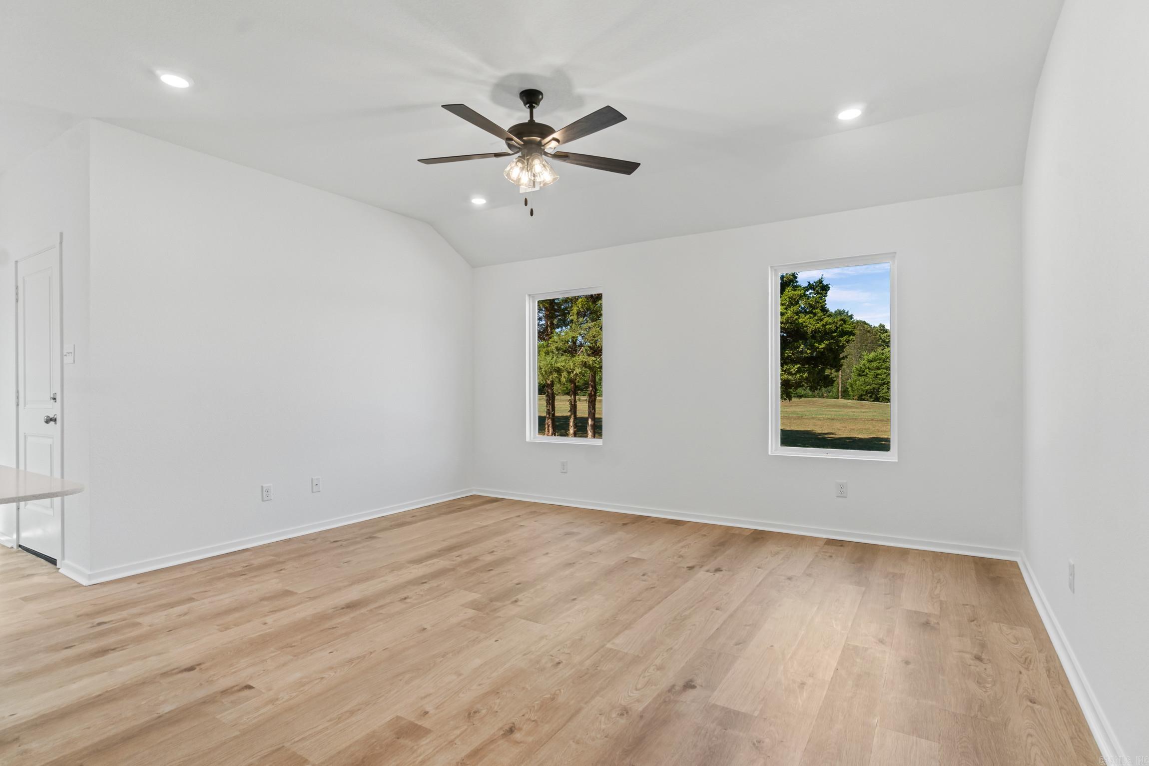 1303 Manor Oaks Boulevard Property Photo 7