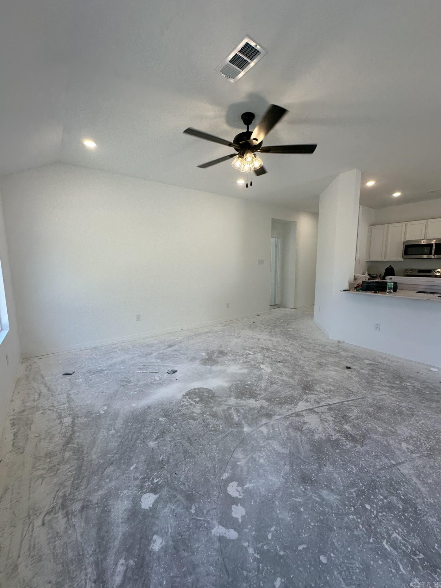 1303 Manor Oaks Boulevard Property Photo 9