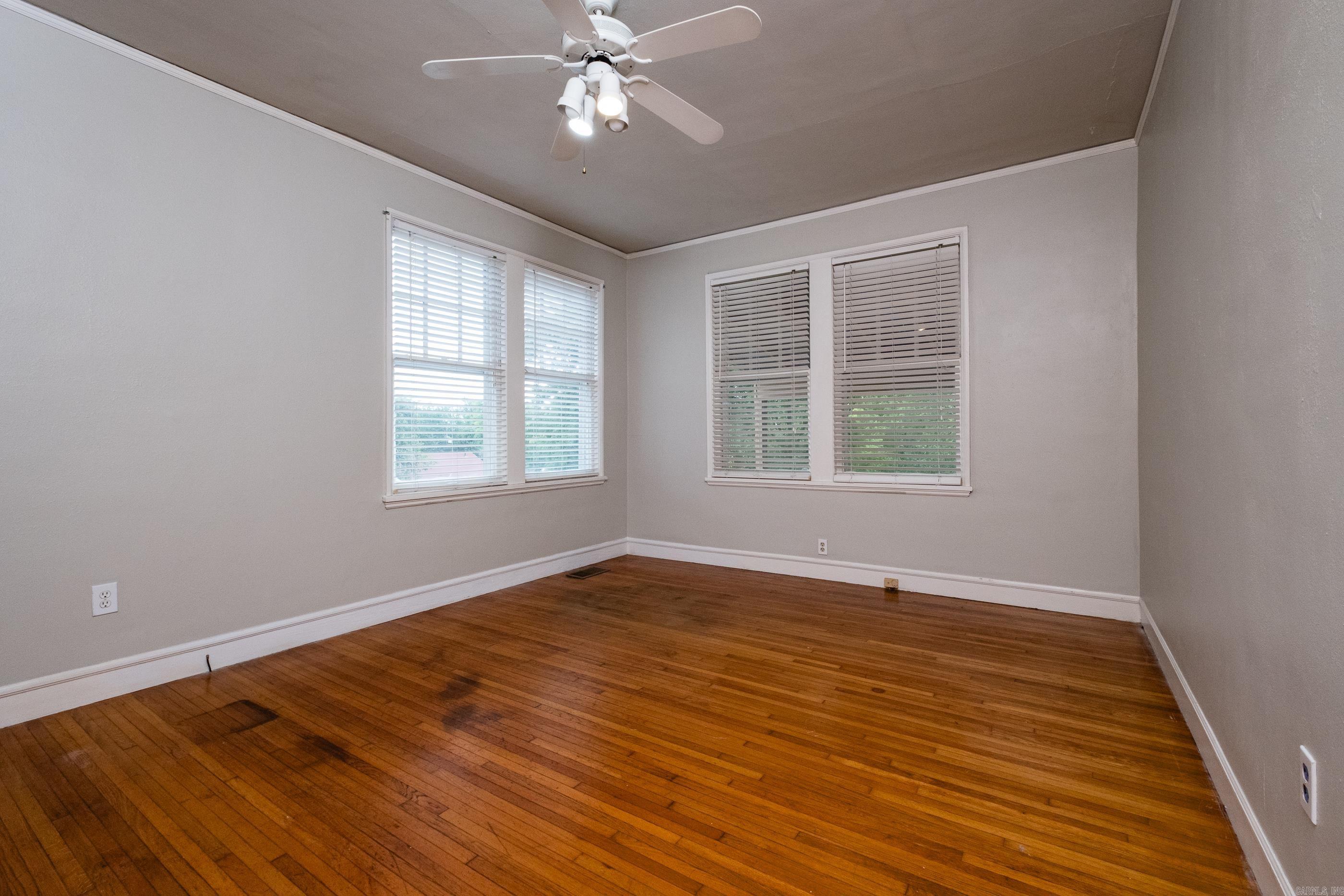 304 Thayer St Property Photo 25