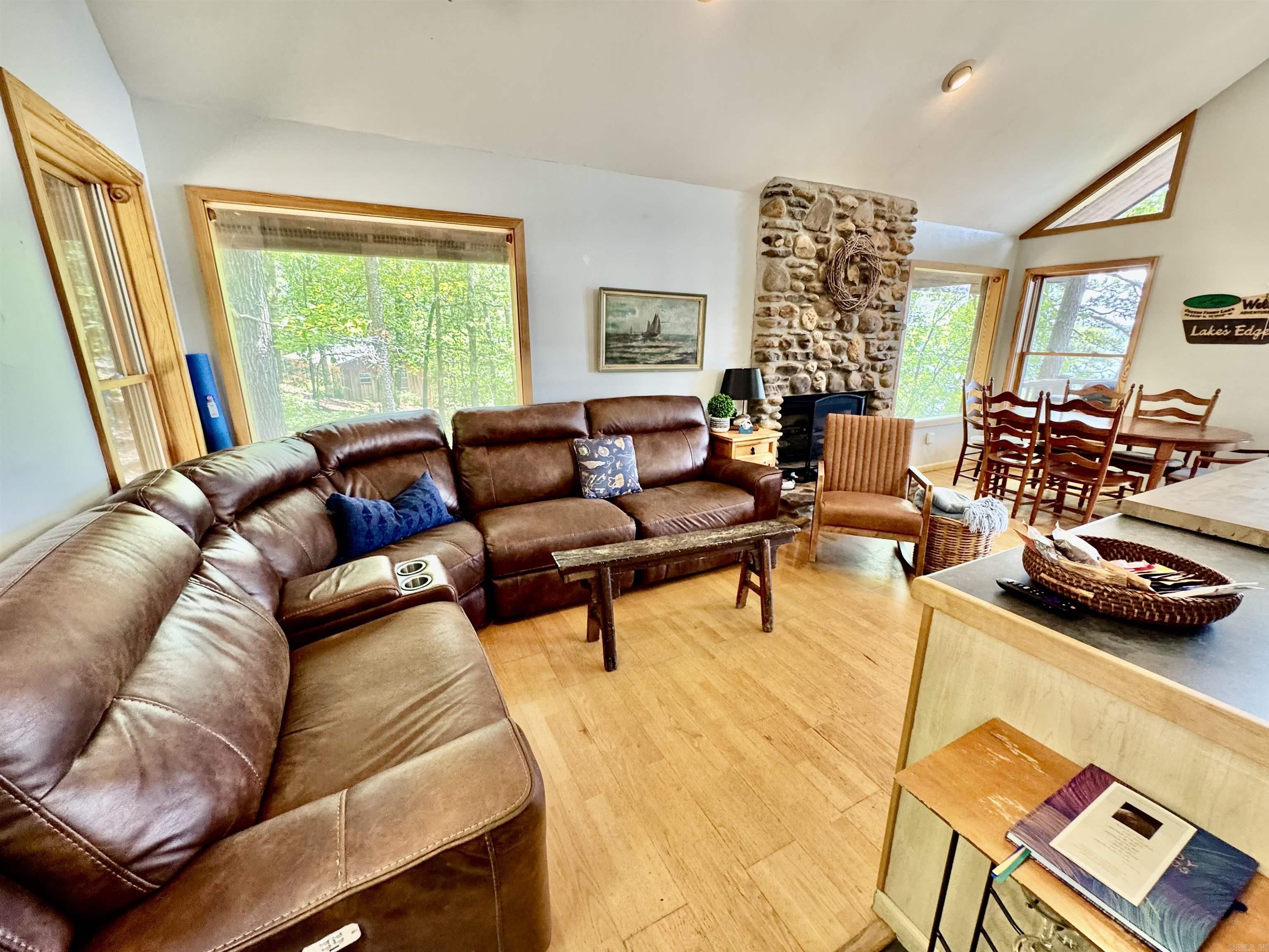 24 Roberts Road Property Photo 6