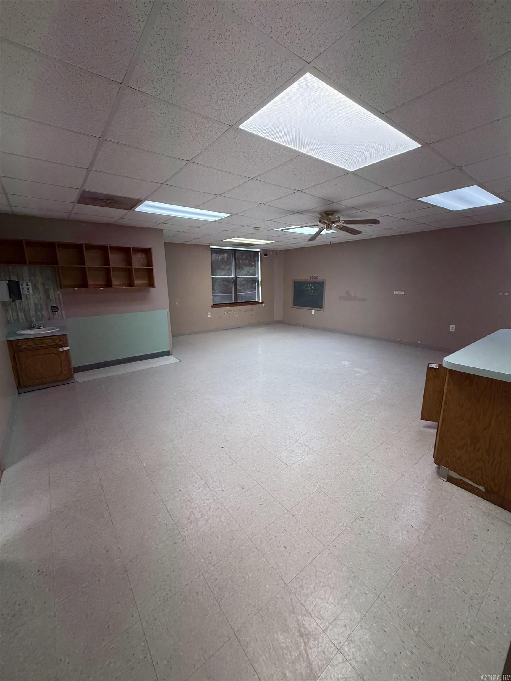 2927 E Justice Property Photo 5