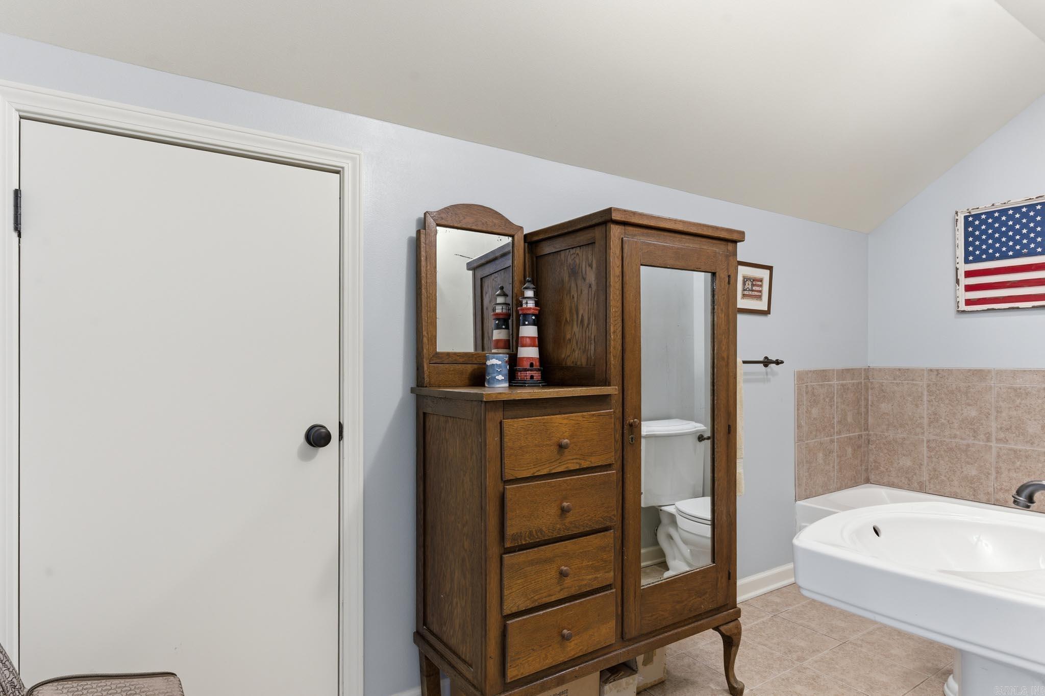 1810 Berry Mountain Trail Property Photo 22