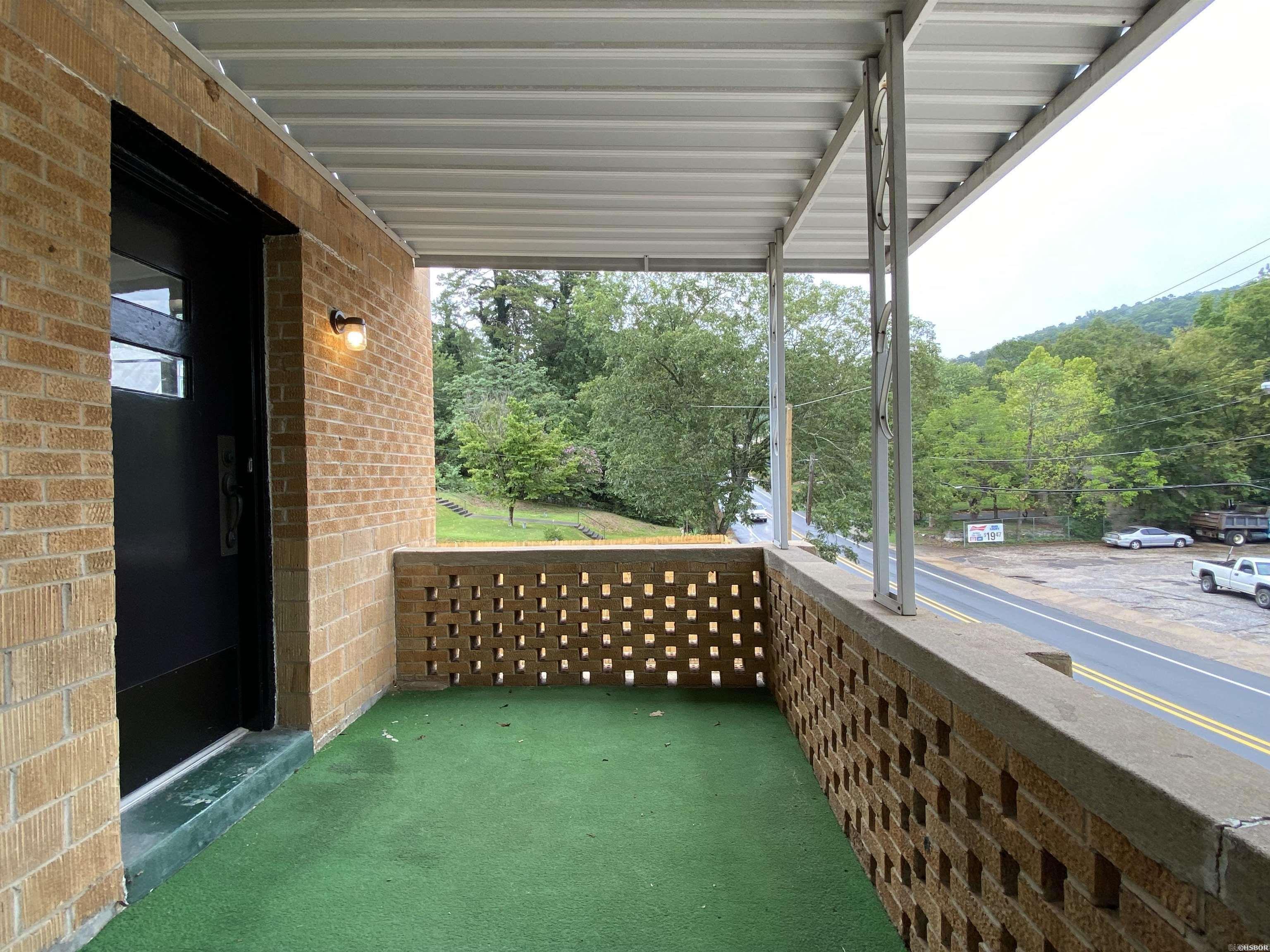 1007 Park Avenue Property Photo 17