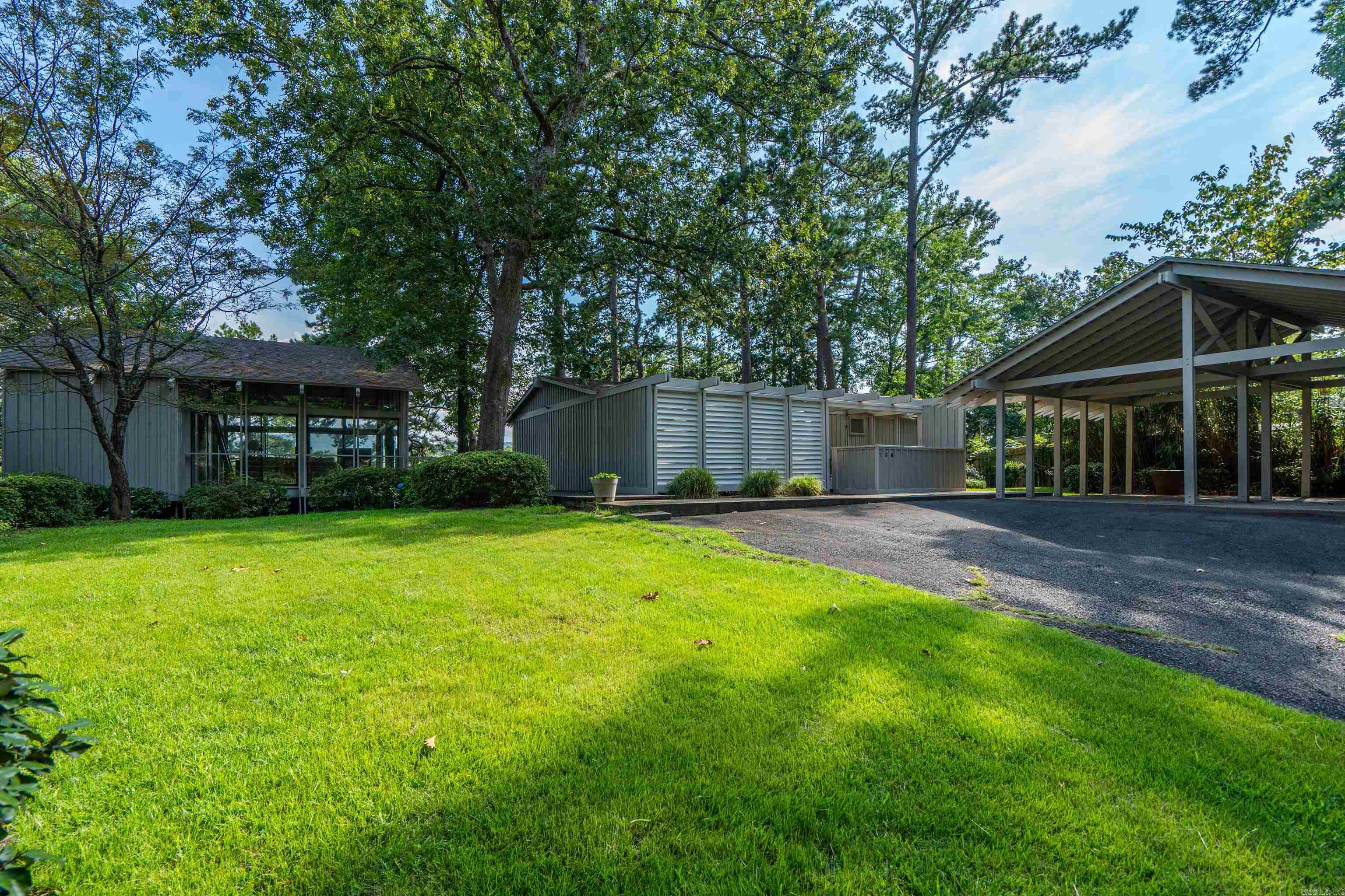 230 Southshore Drive Property Photo 2