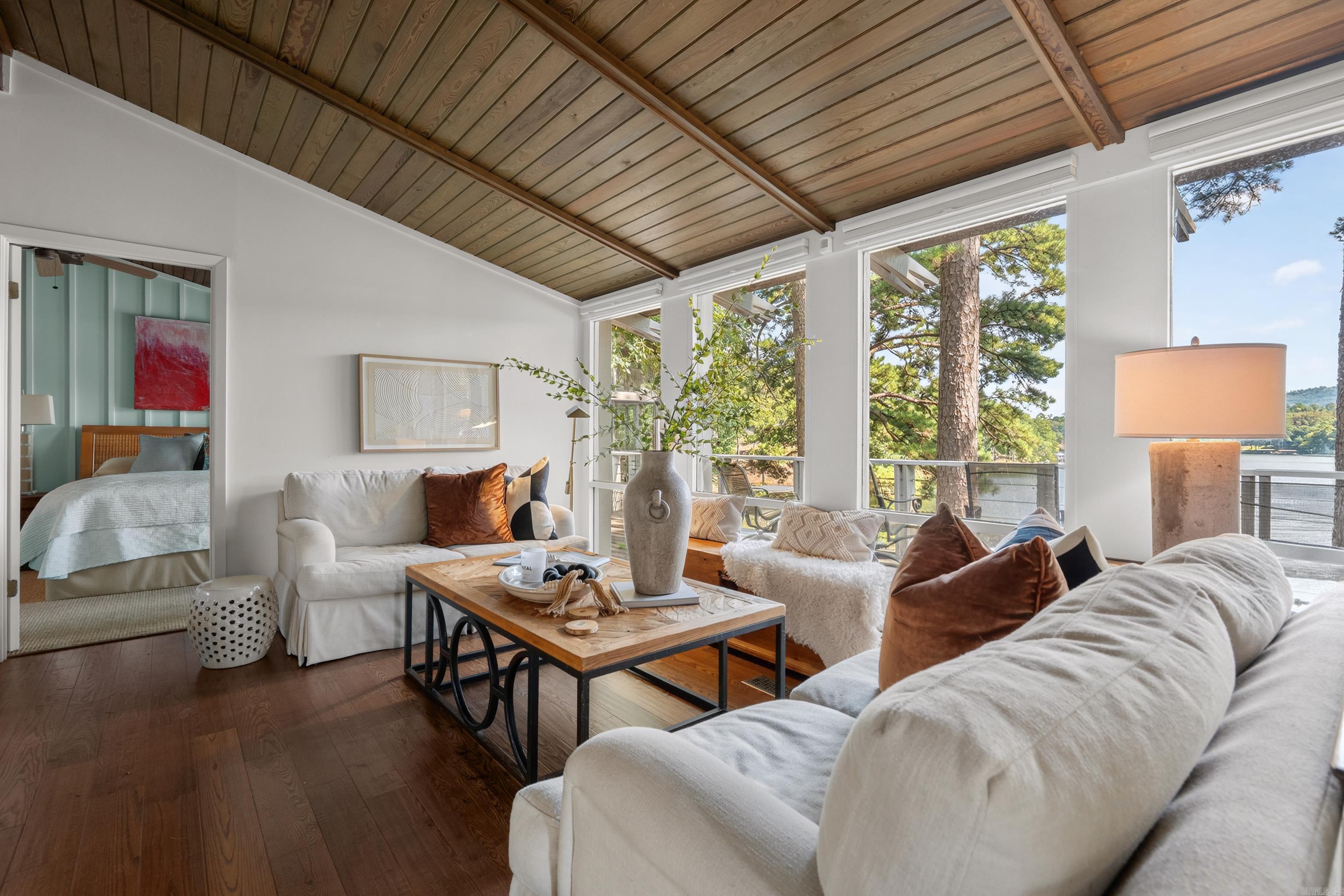 230 Southshore Drive Property Photo 13