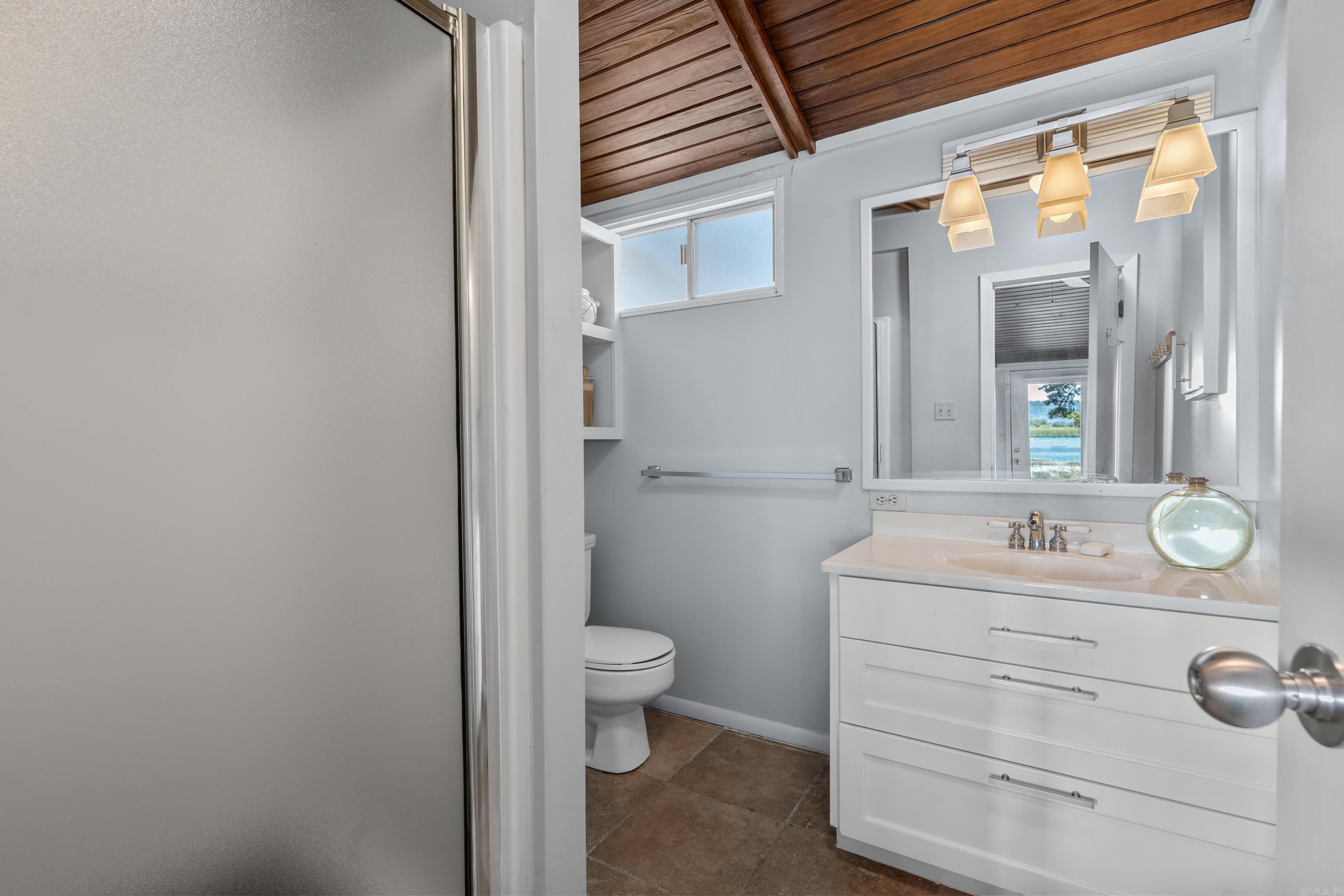 230 Southshore Drive Property Photo 15