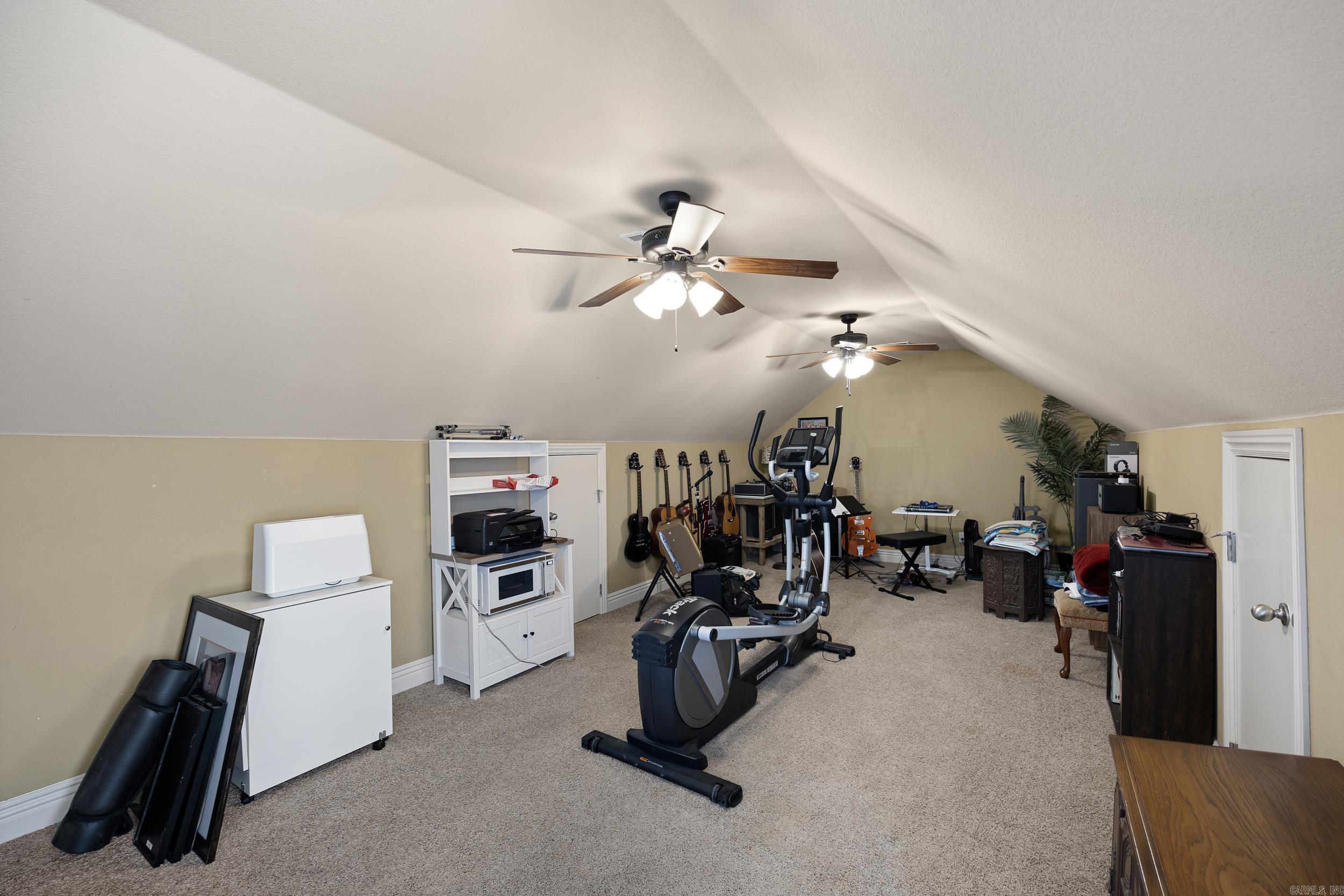 10092 Laura St Property Photo 30