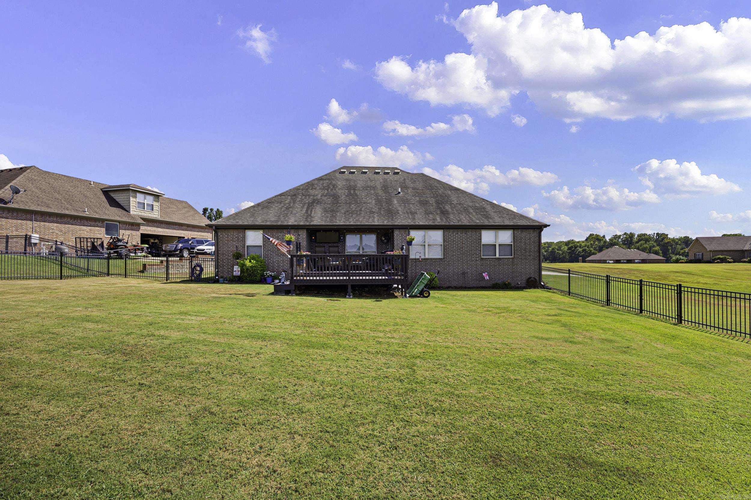 10092 Laura St Property Photo 45
