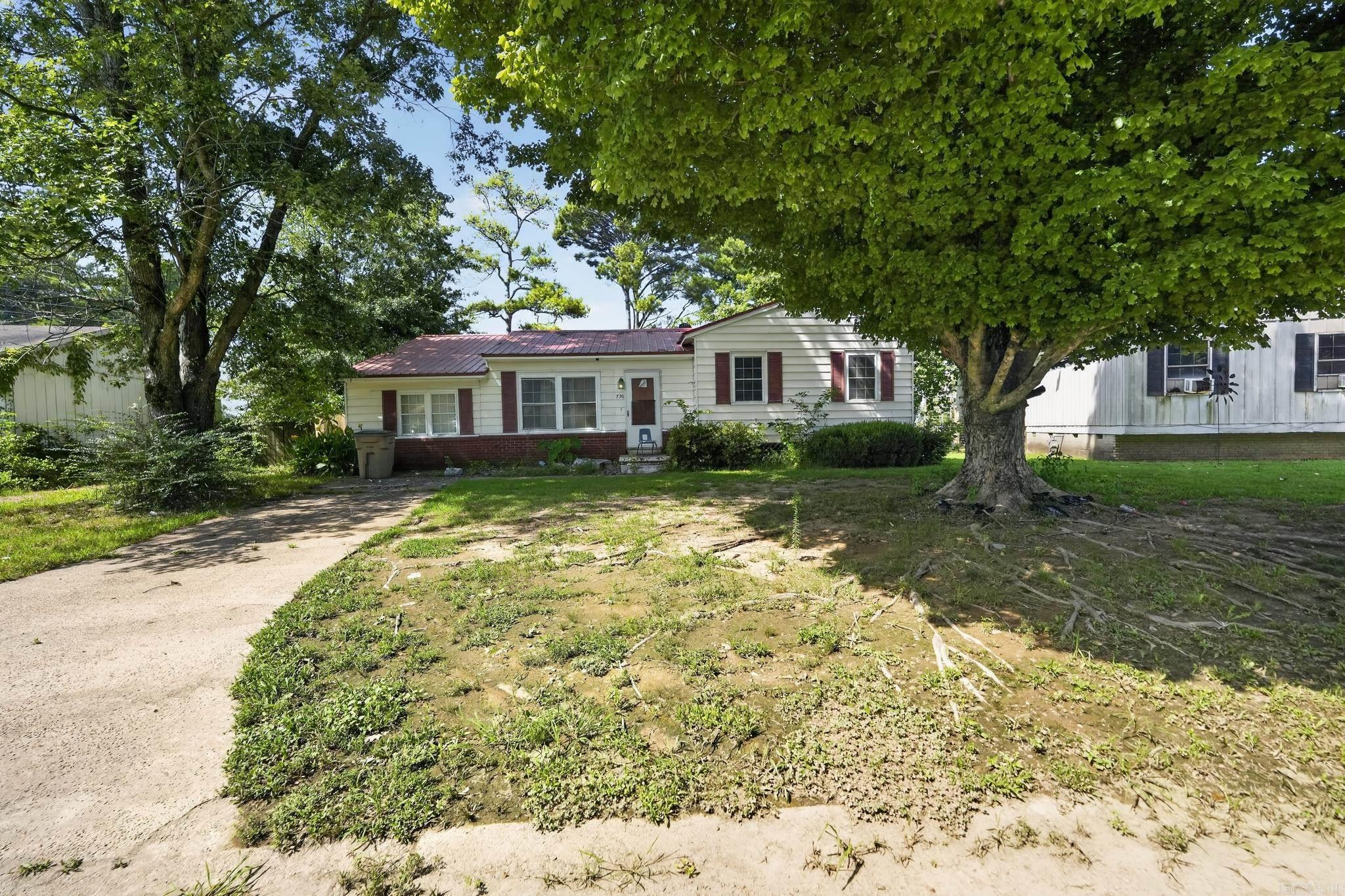 730 Sherwood Drive Property Photo 6