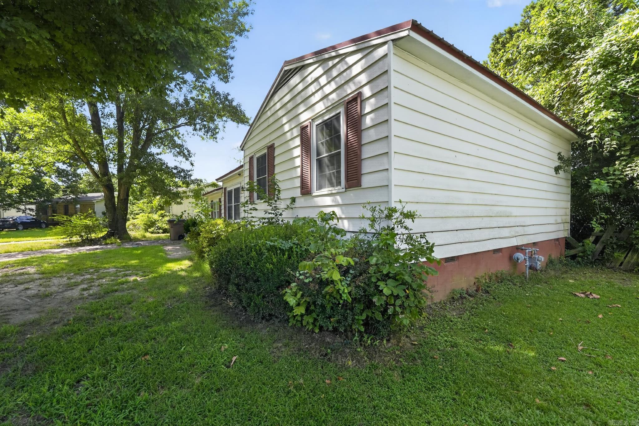 730 Sherwood Drive Property Photo 8
