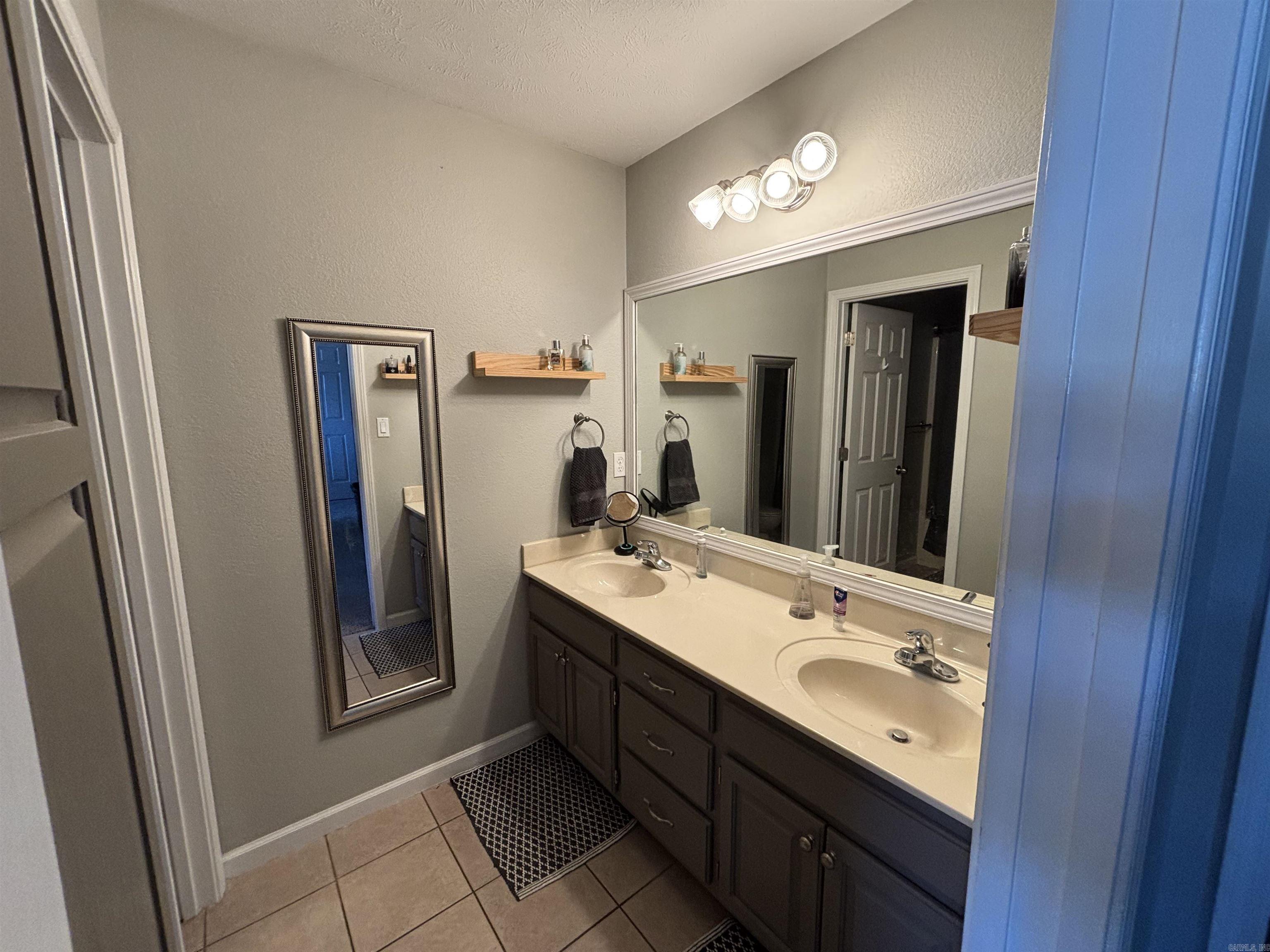 101 Anthony Drive Property Photo 24