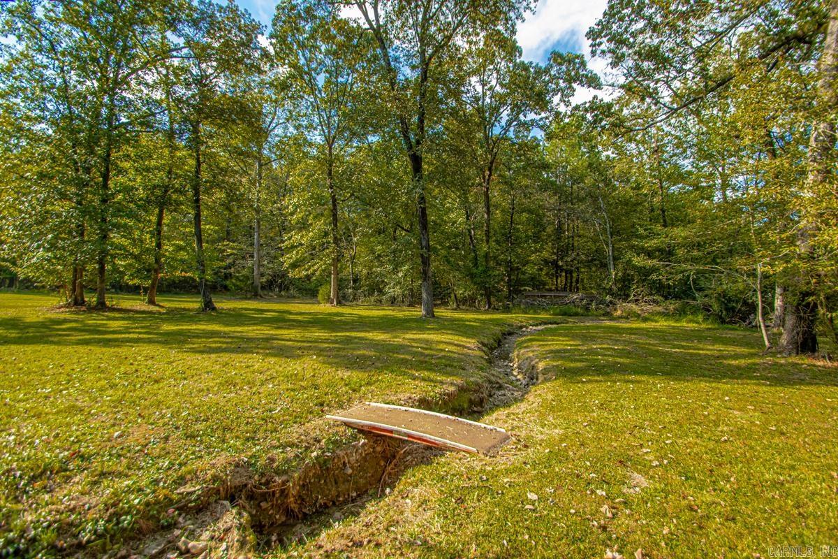 435 Coachlight Road Property Photo 5