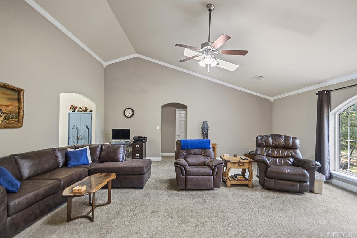 435 Coachlight Road Property Photo 13