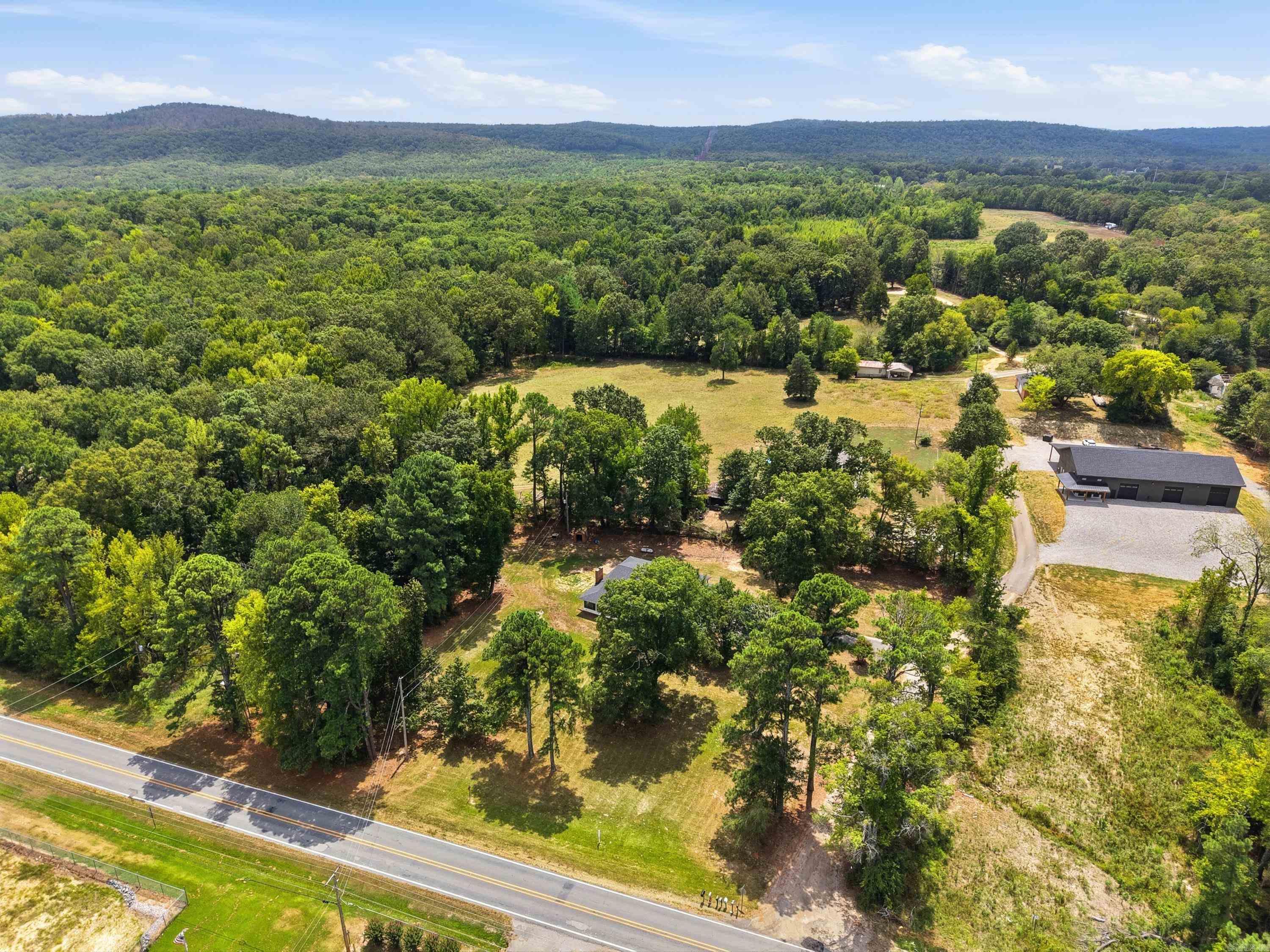 3202 Highway 290 Property Photo 6