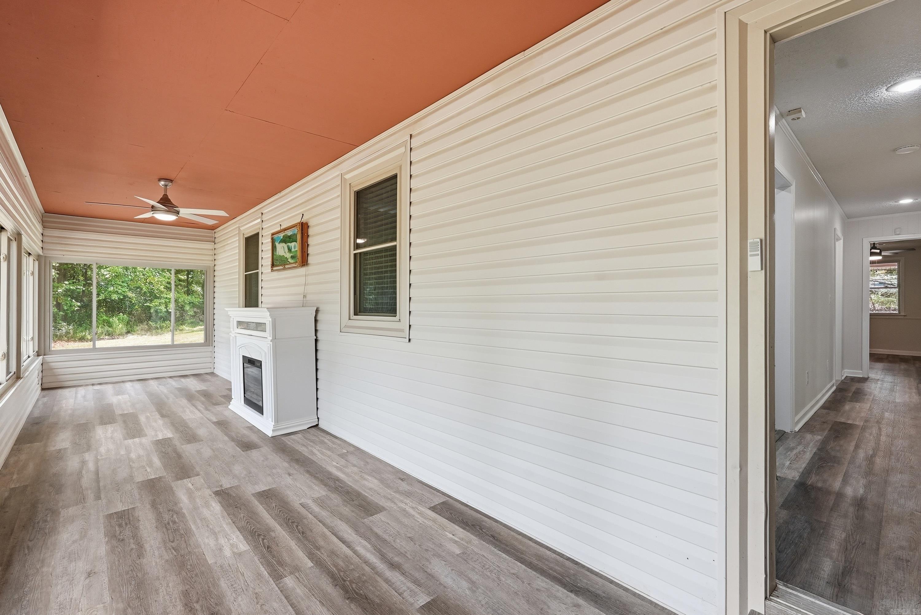 3202 Highway 290 Property Photo 7