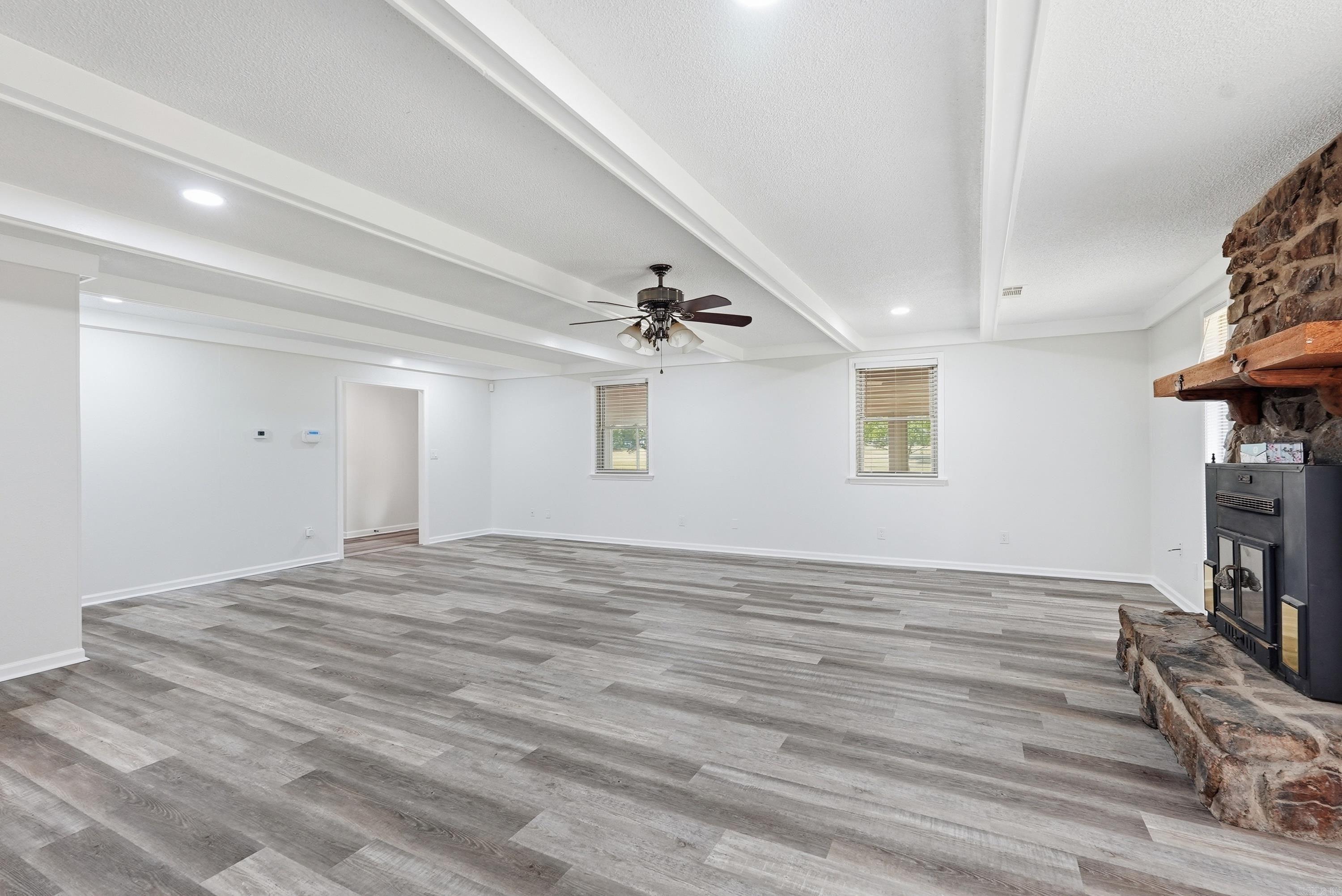 3202 Highway 290 Property Photo 12