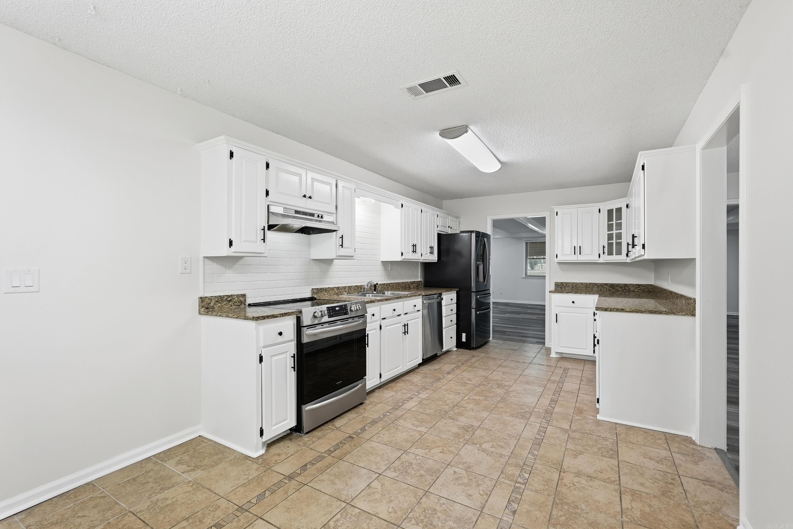 3202 Highway 290 Property Photo 15