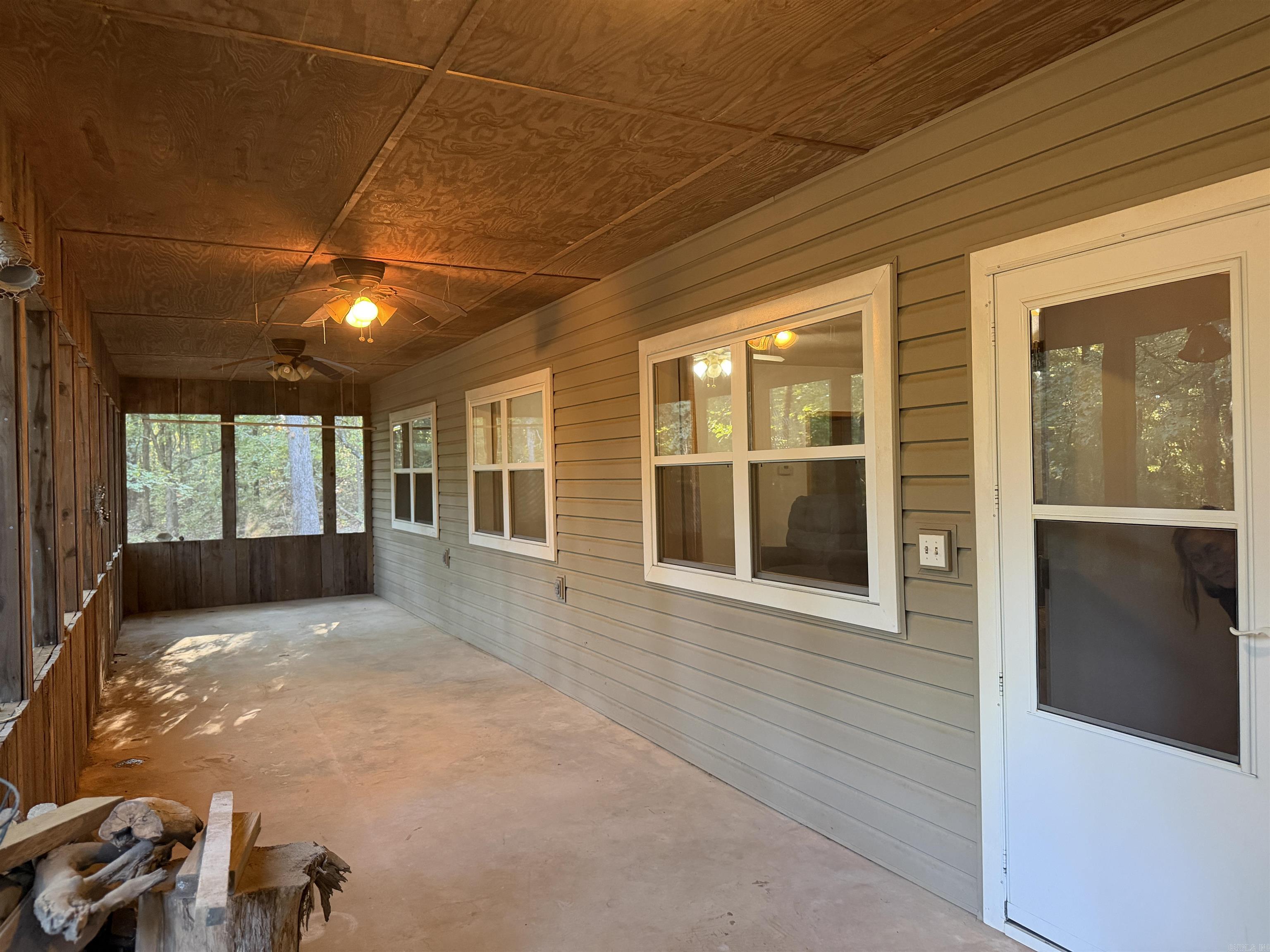 1418 Grassy Hollow Road Property Photo 6