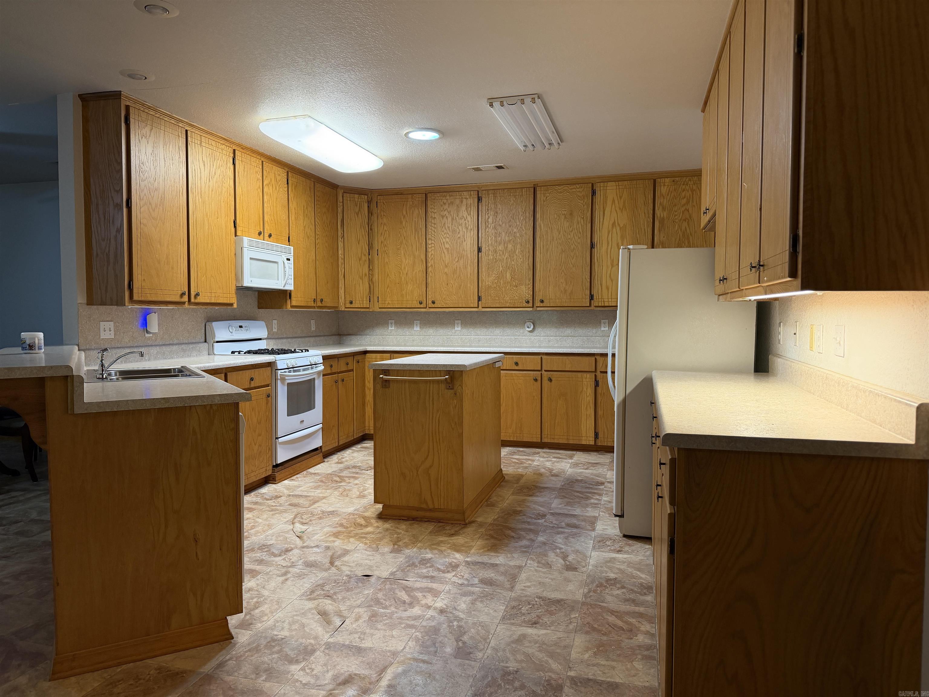 1418 Grassy Hollow Road Property Photo 10