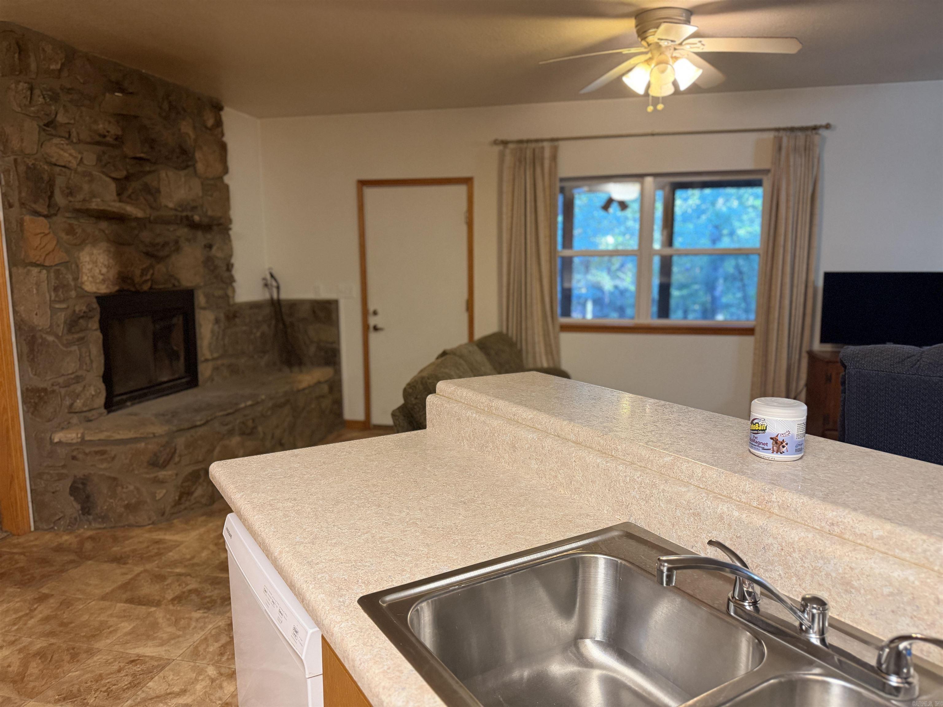 1418 Grassy Hollow Road Property Photo 12