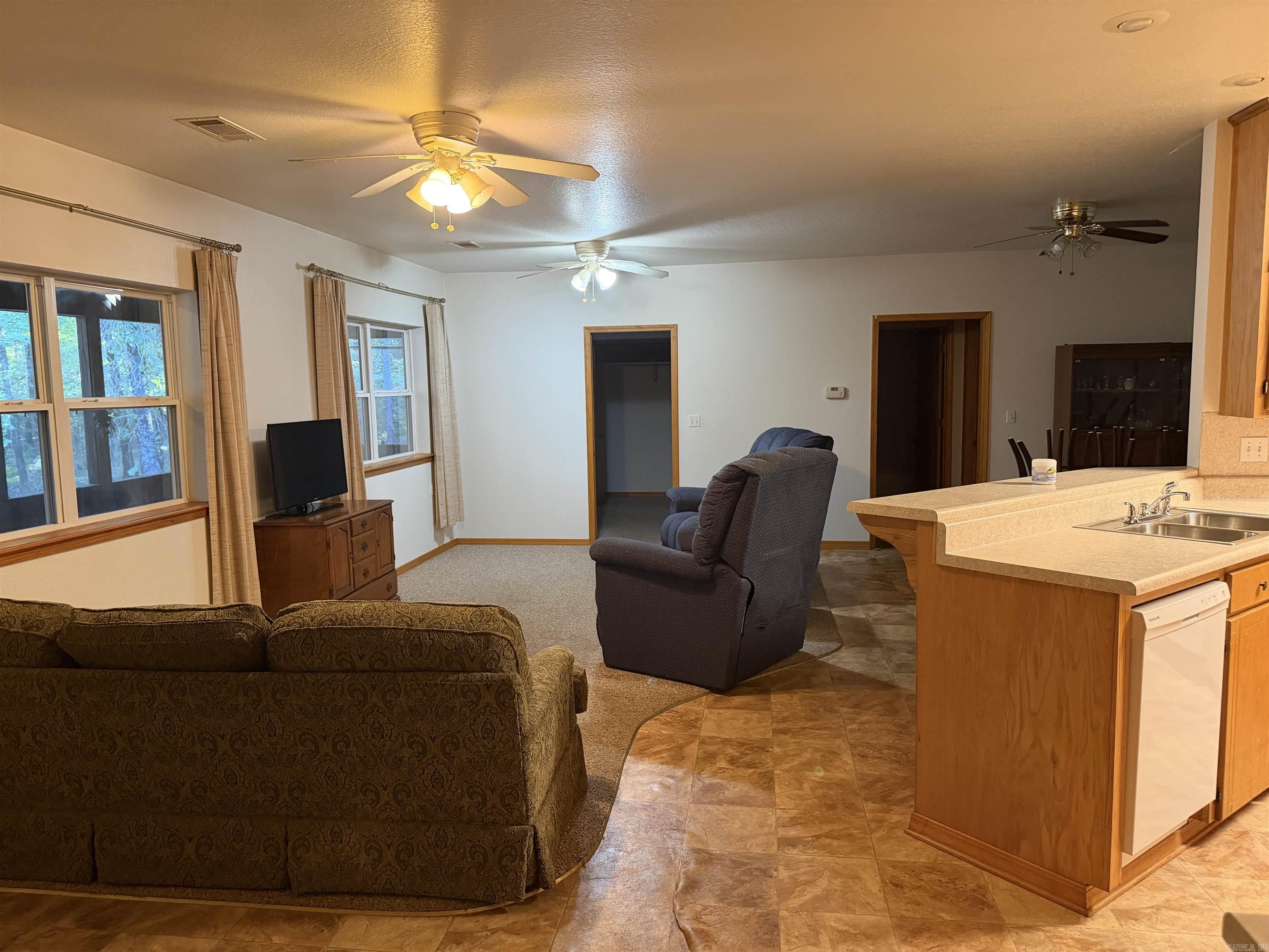 1418 Grassy Hollow Road Property Photo 17