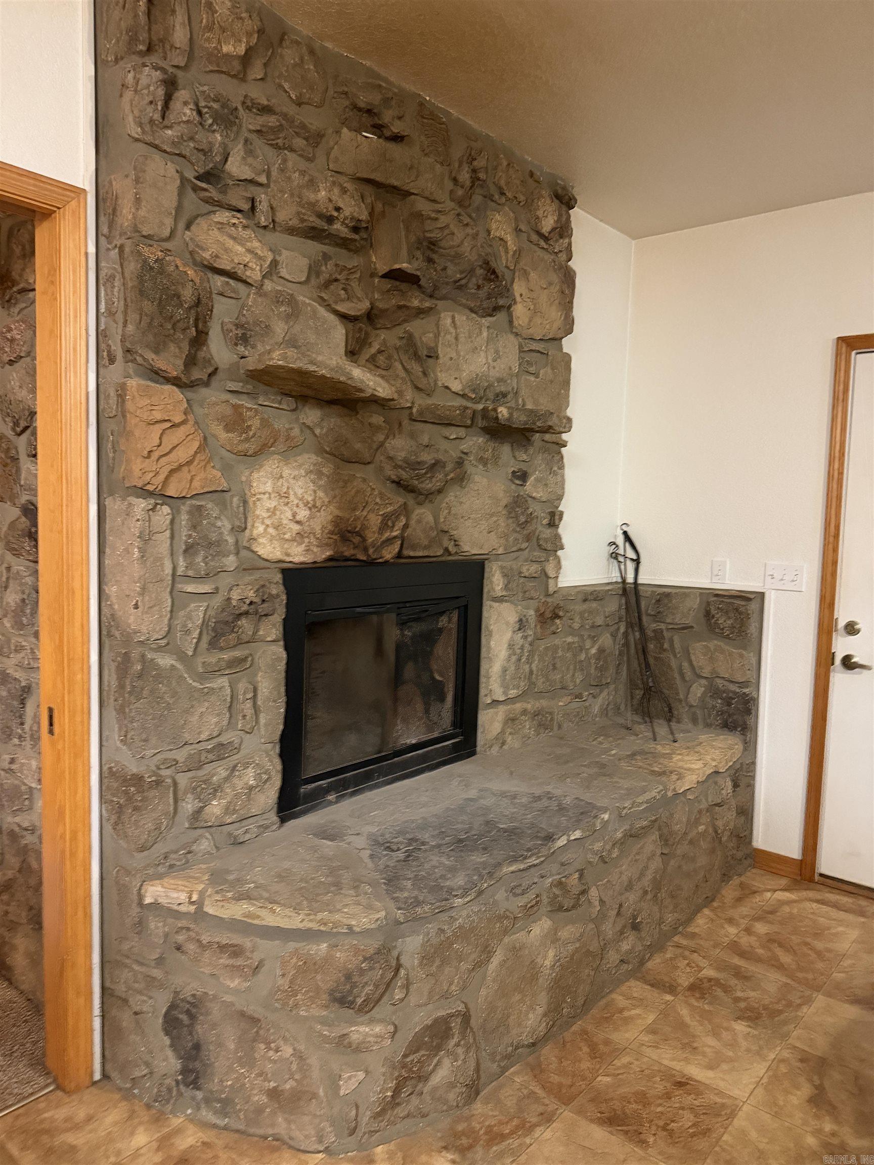 1418 Grassy Hollow Road Property Photo 18