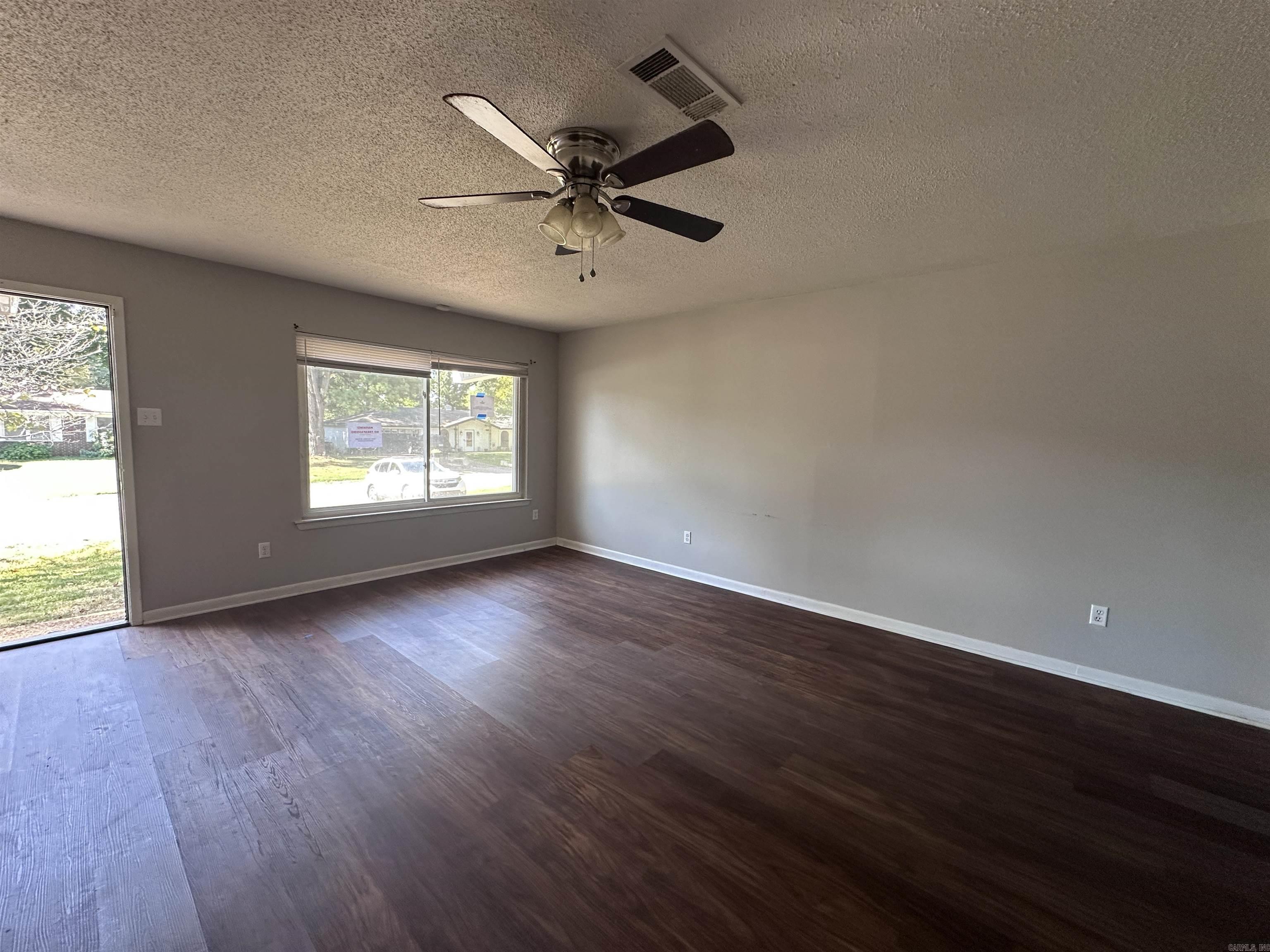 1012 Barbara Property Photo 2
