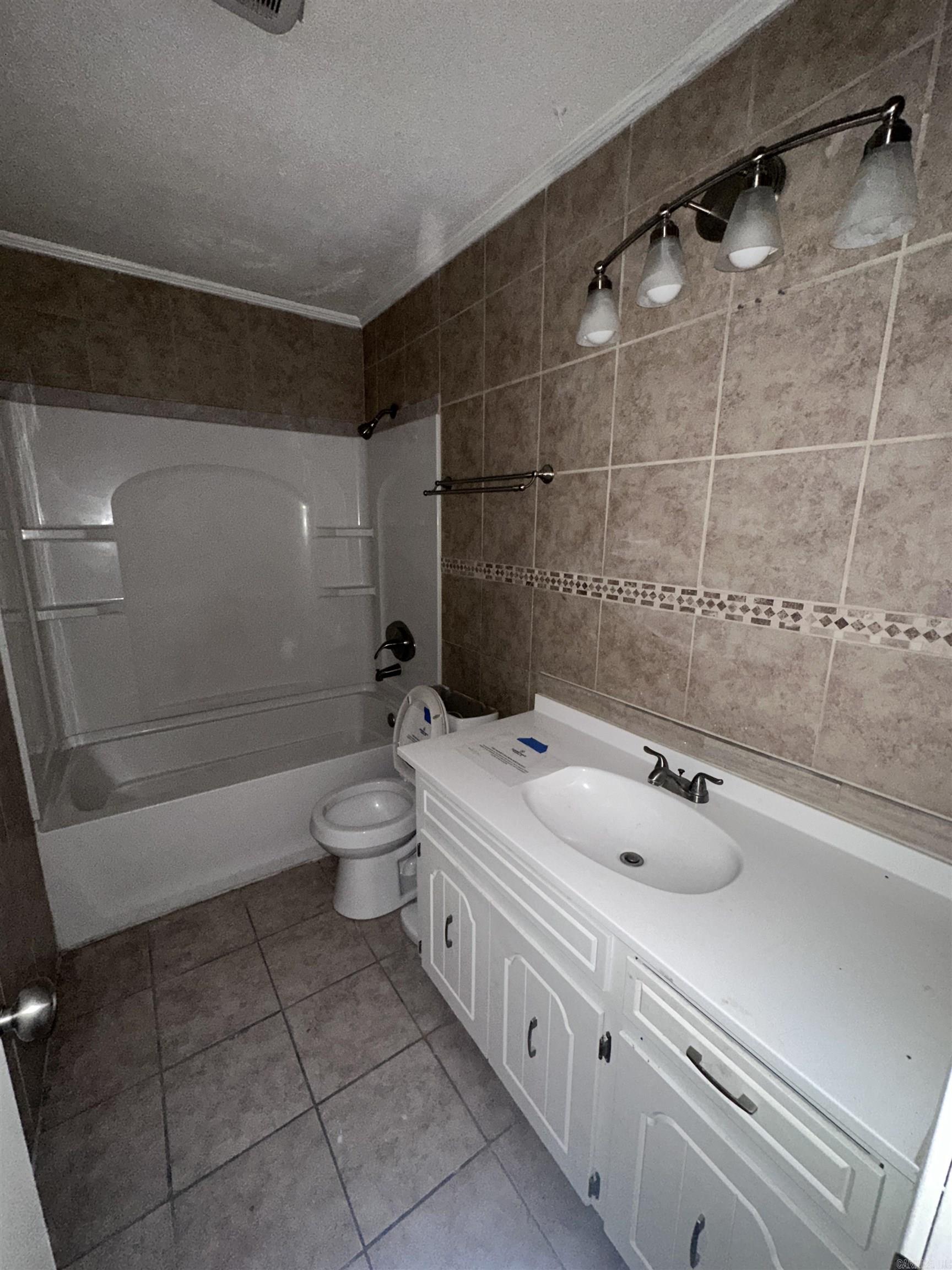 1012 Barbara Property Photo 11