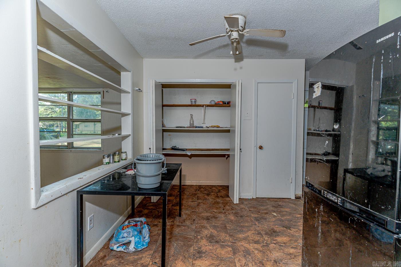 2410 Westacre Dr Property Photo 13