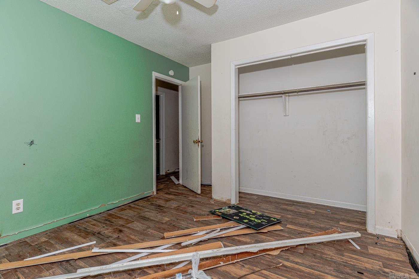 2410 Westacre Dr Property Photo 15