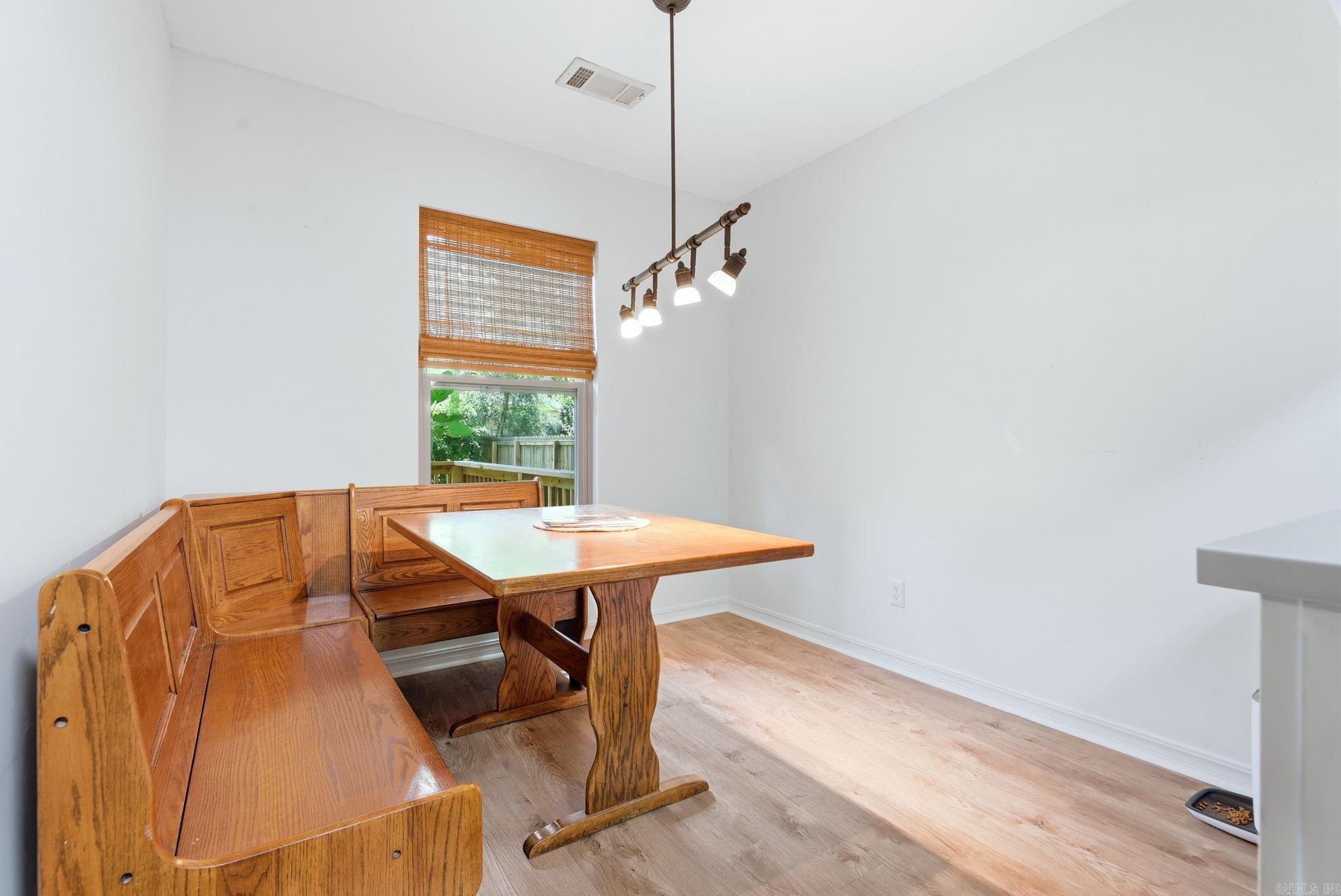 2511 Hickorynut Court Property Photo 17