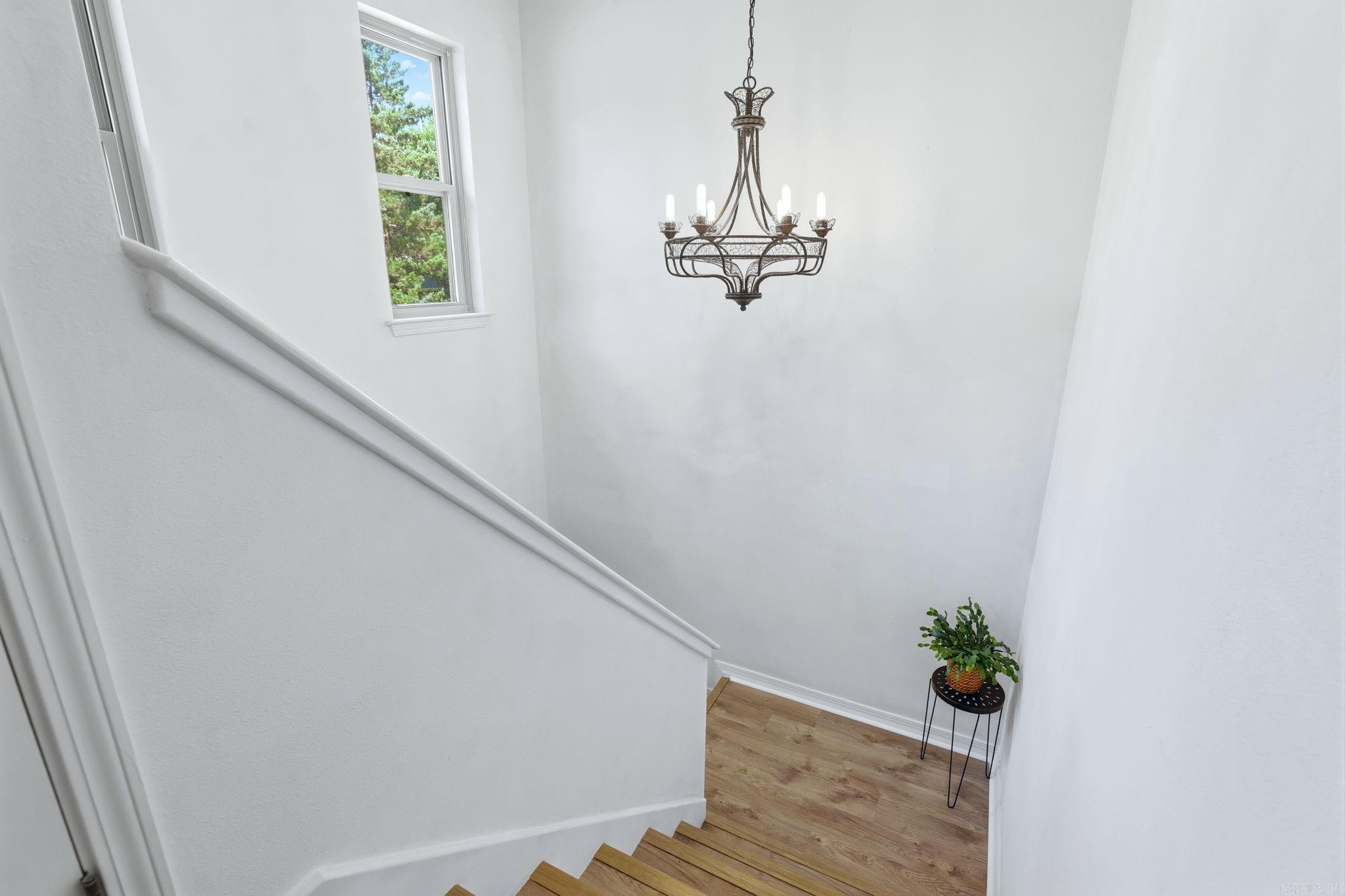 2511 Hickorynut Court Property Photo 21