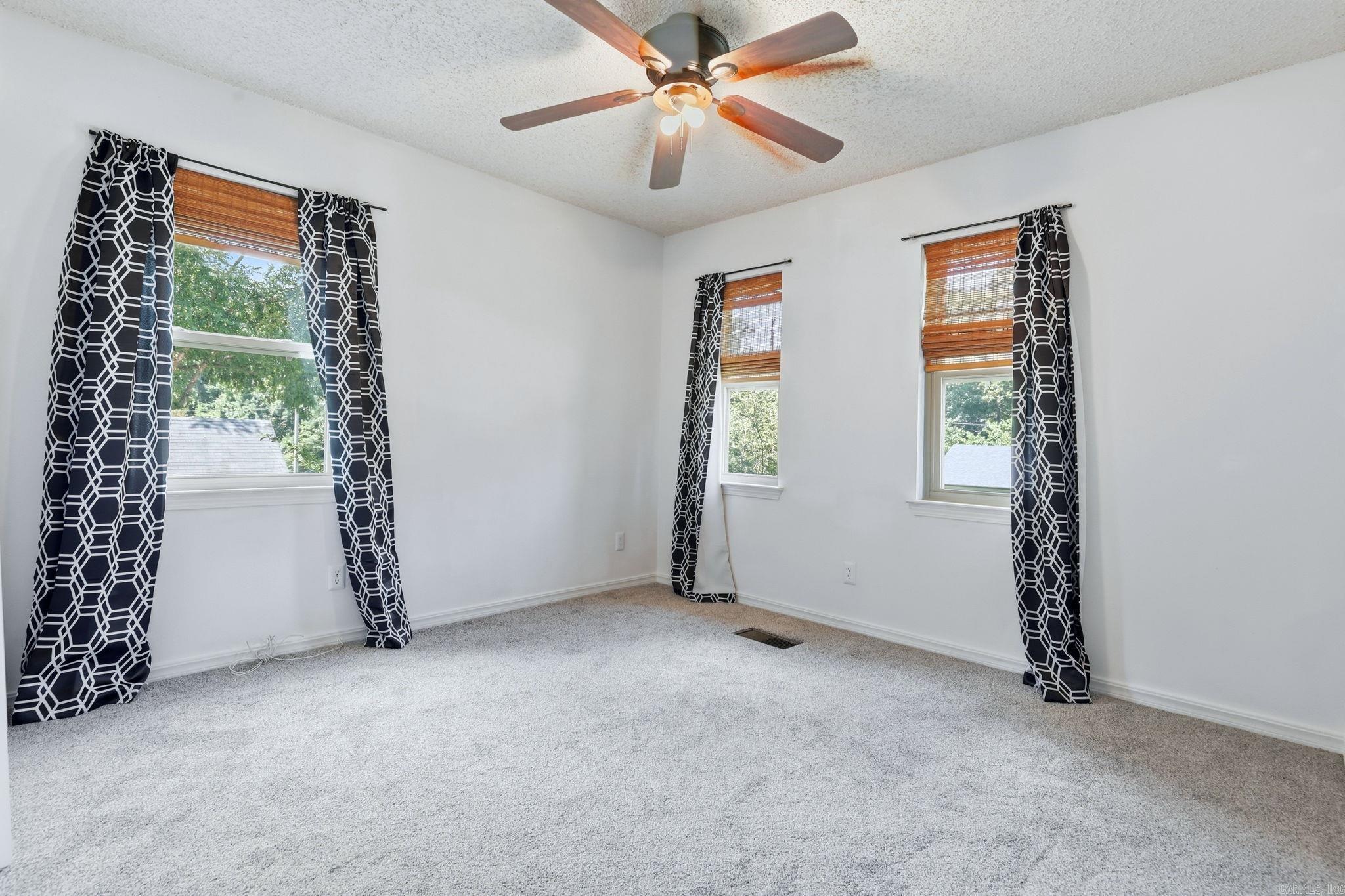 2511 Hickorynut Court Property Photo 28