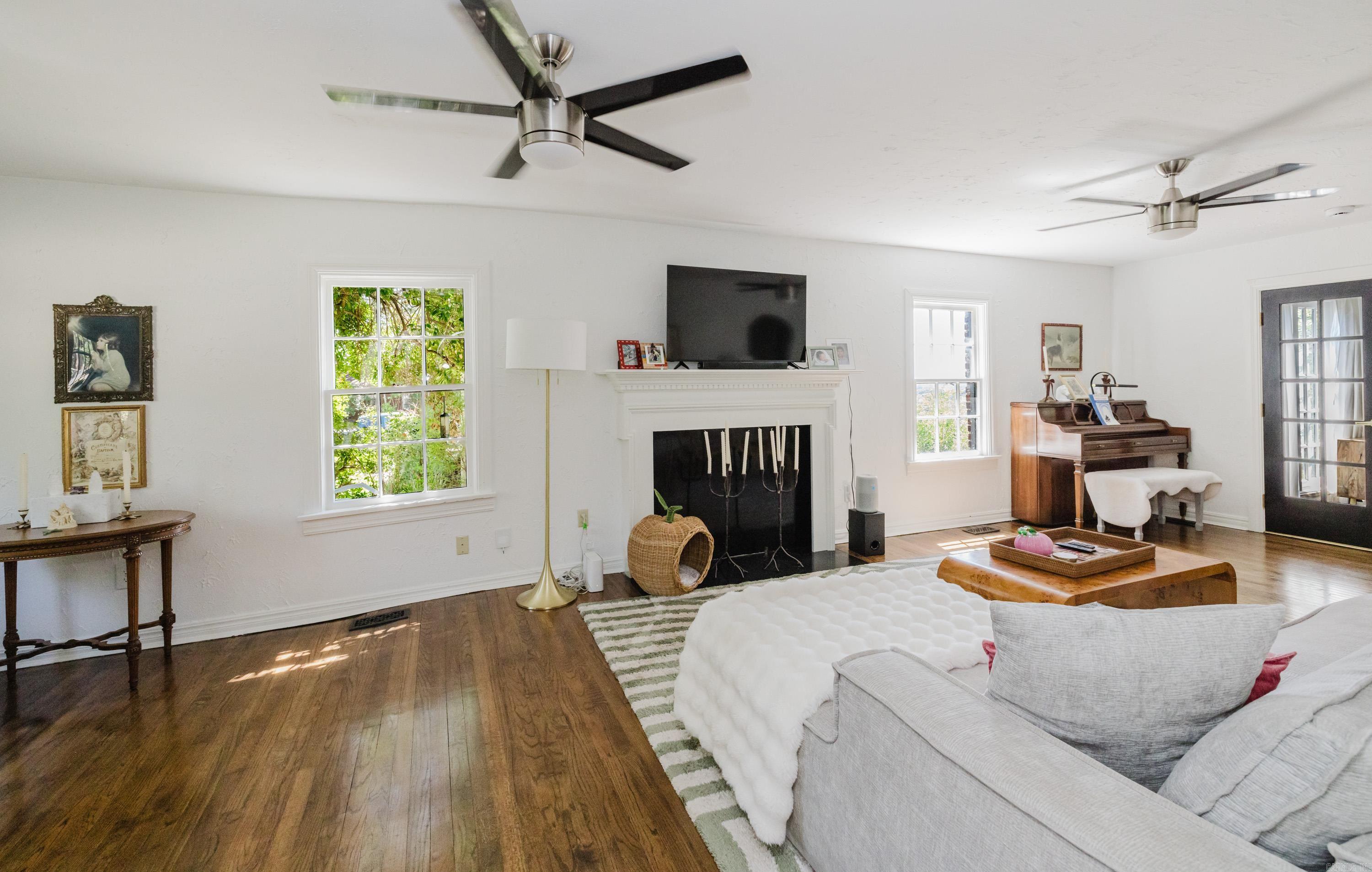 312 Skyline Drive Property Photo 7