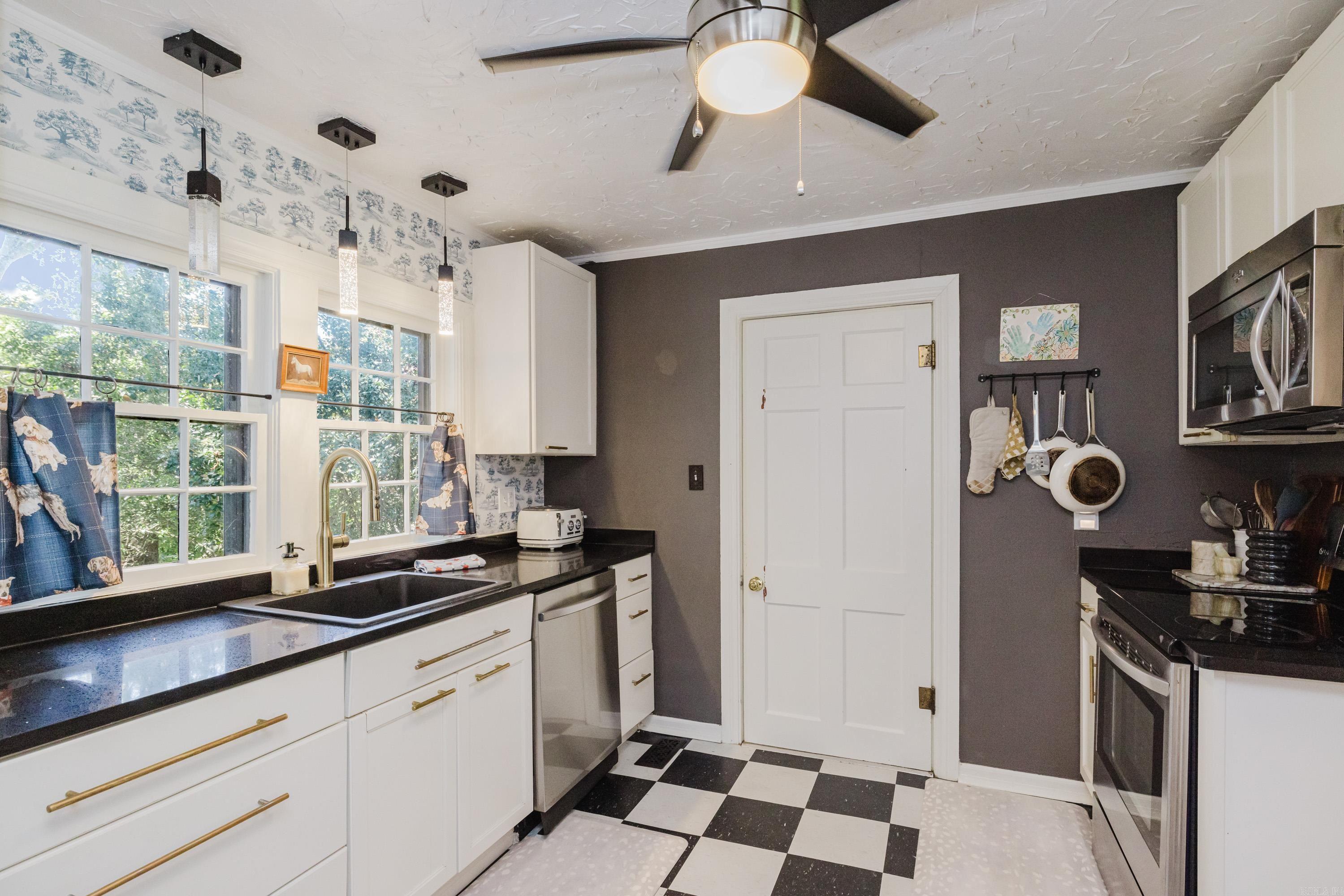 312 Skyline Drive Property Photo 21
