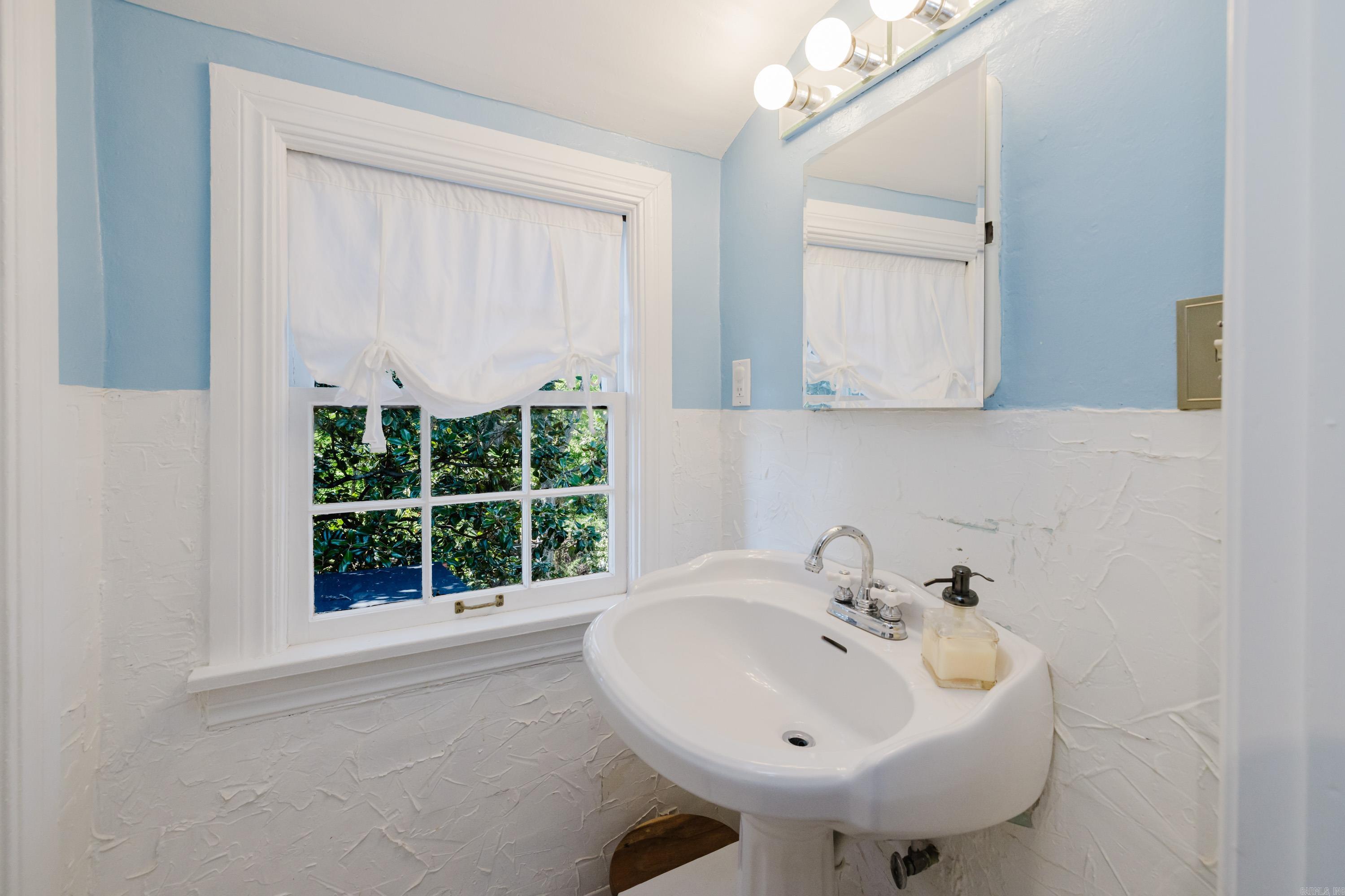 312 Skyline Drive Property Photo 30