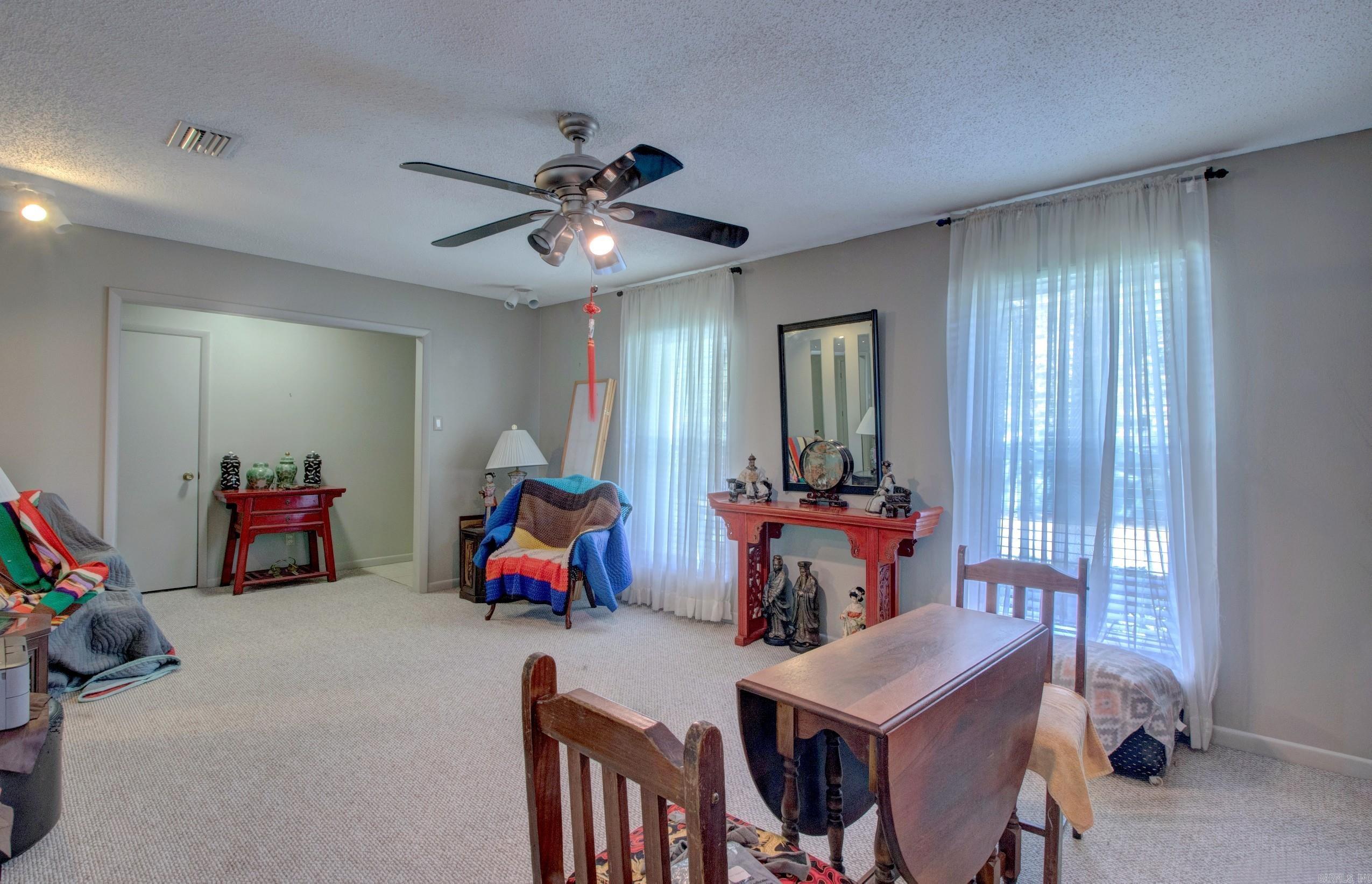 212 Alamo Drive Property Photo 9