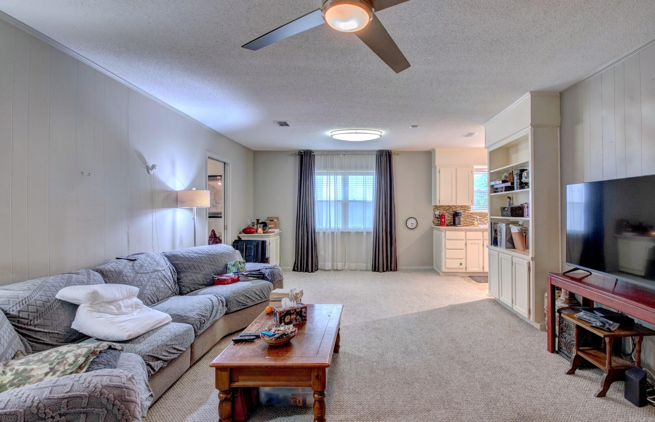 212 Alamo Drive Property Photo 15