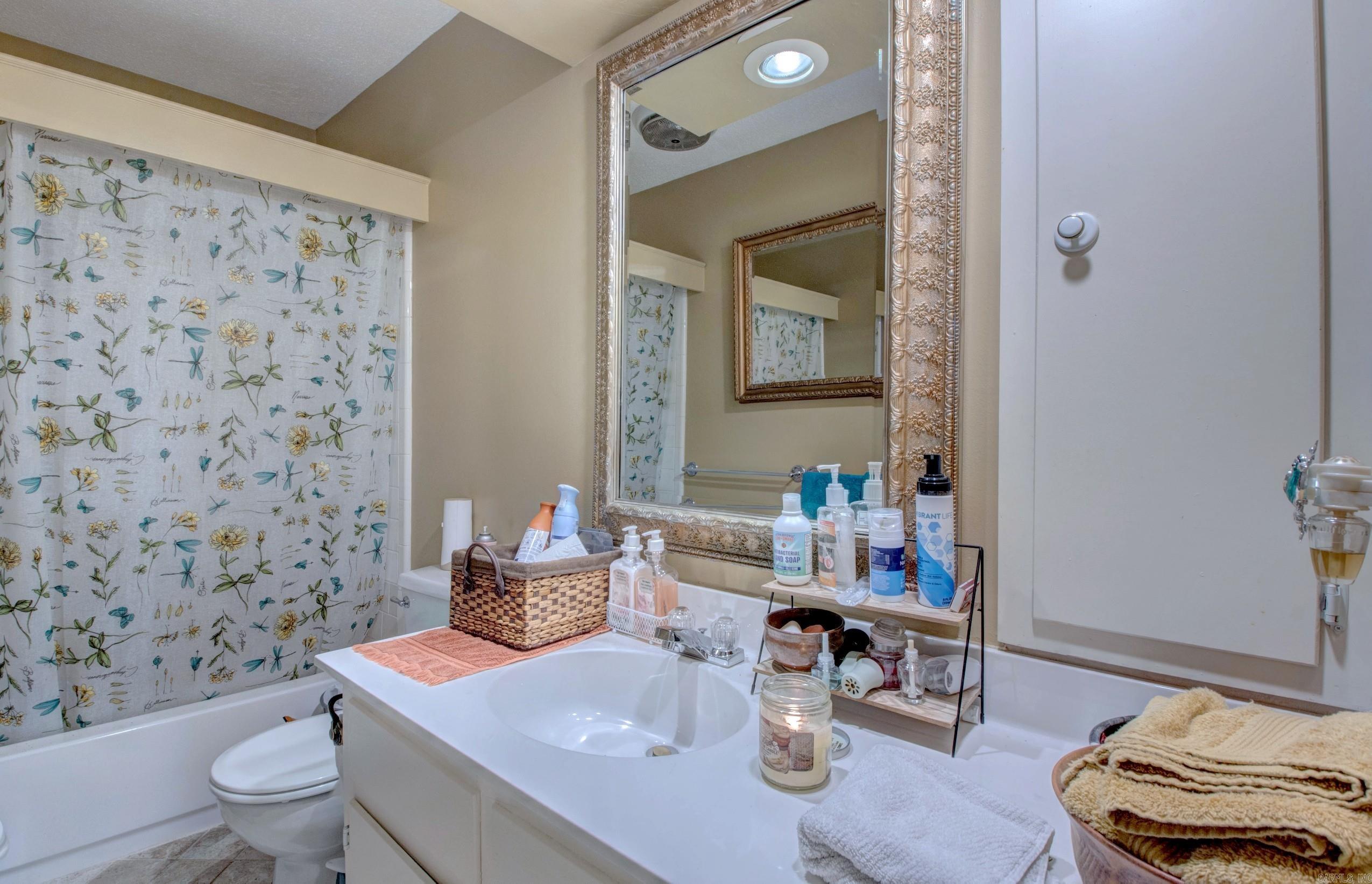 212 Alamo Drive Property Photo 23