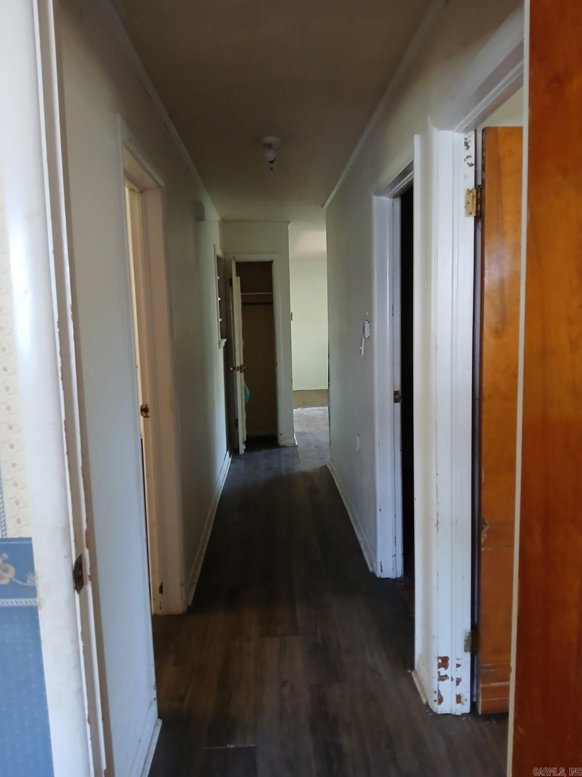 896 S 12th Avenue Property Photo 3