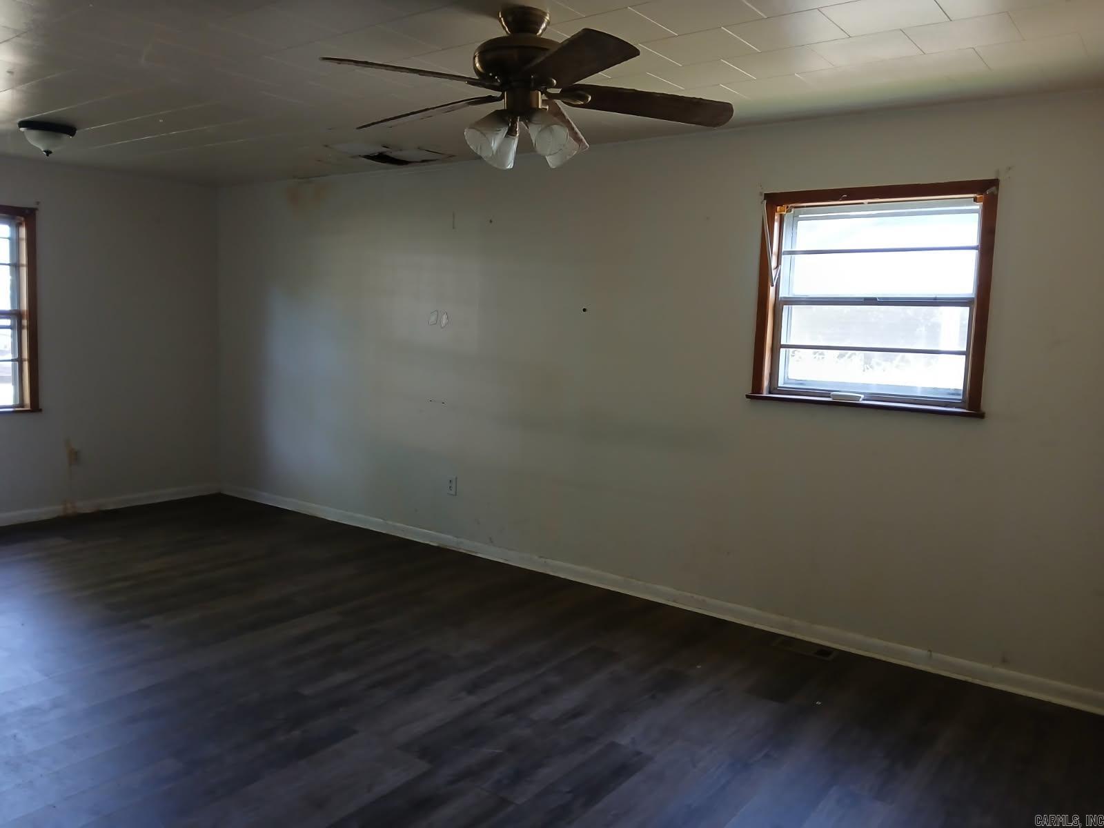 896 S 12th Avenue Property Photo 19
