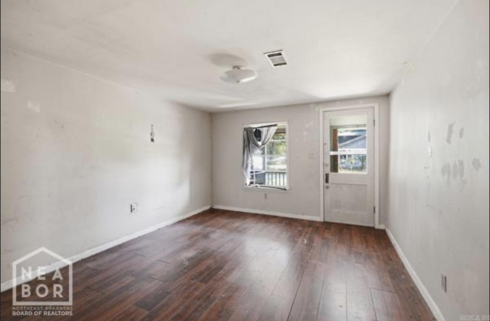 8 Locust Street Property Photo 4